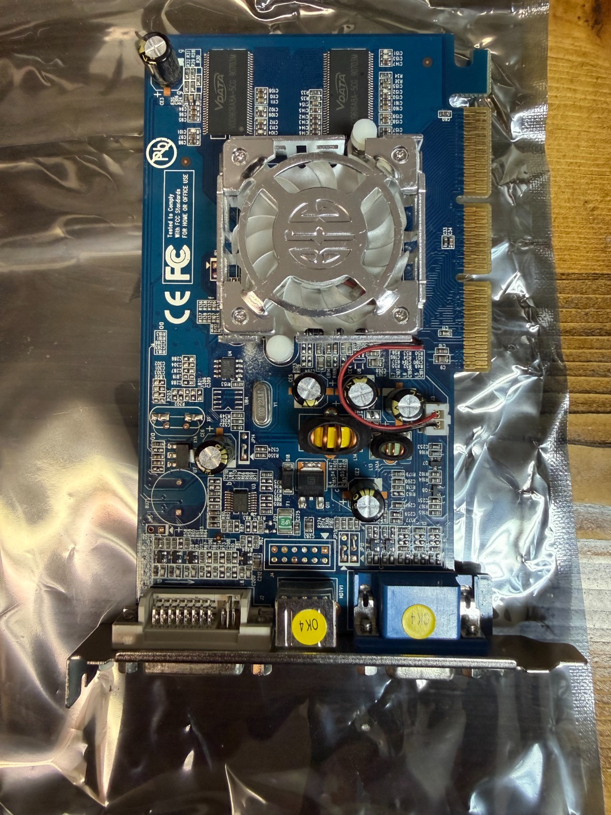 *NOS|UN-USED*BFG Tech NVIDIA GeForce 6200 OC 256MB AGP Graphics Card Overclocked