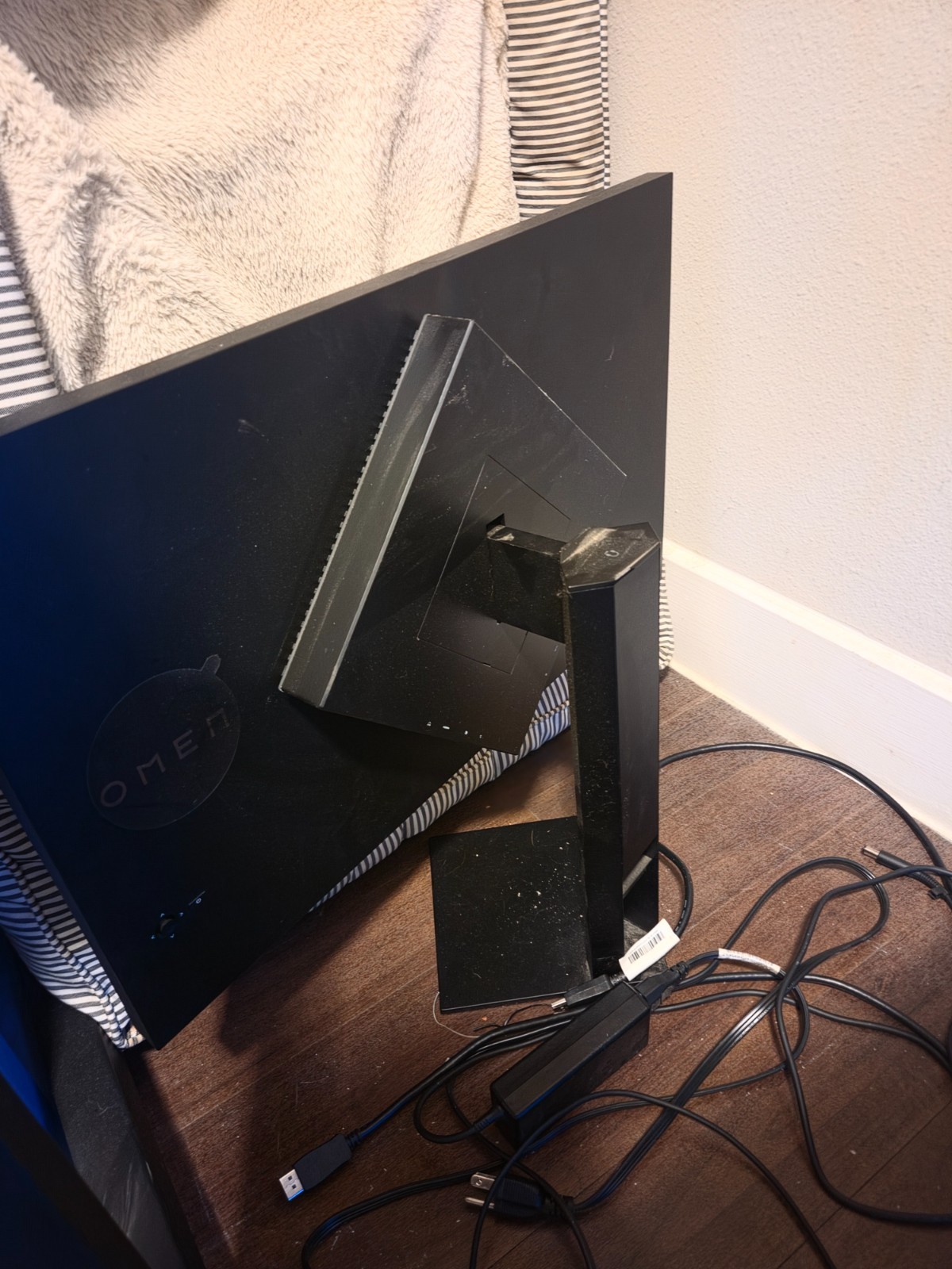 HP OMEN 27i IPS LED Gaming Monitor - Shadow Black