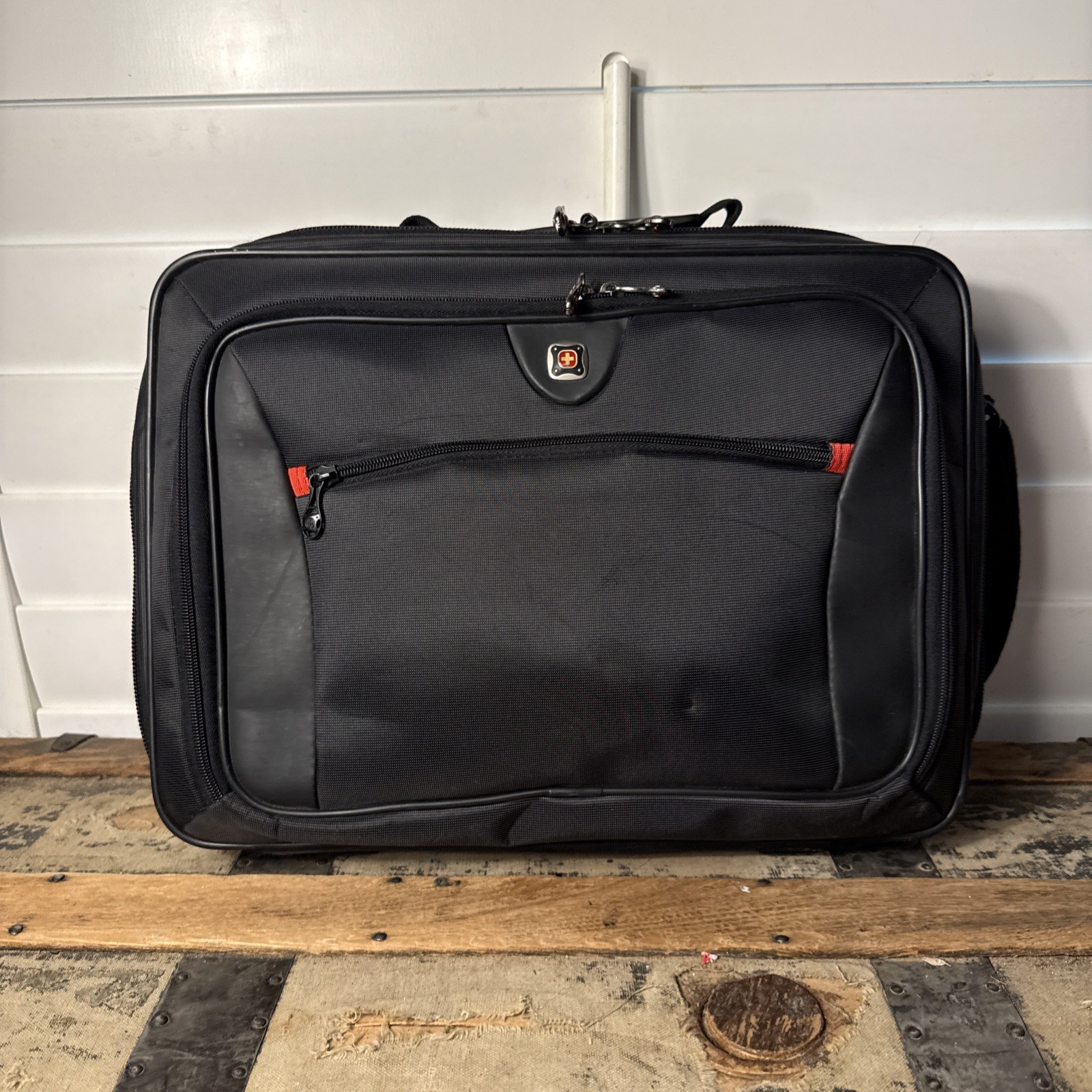 Swiss Gear by Wenger The Insight GRY BLK Computer Case 17" Nylon PVC Lap Top
