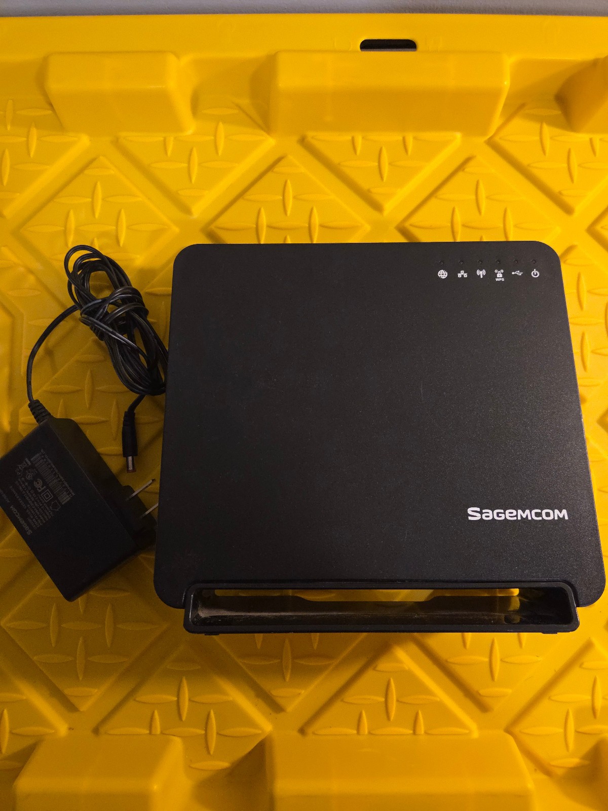 Sagemcom Fast 5260 Dual Band Wireless Router Optimum W/ Power Cord