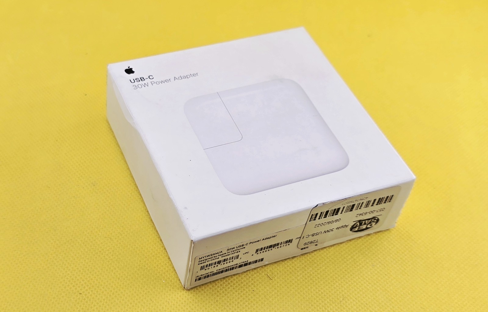 B100 GENUINE Apple 30W USB-C Power Adapter for iPad iPhone MacBook A2164