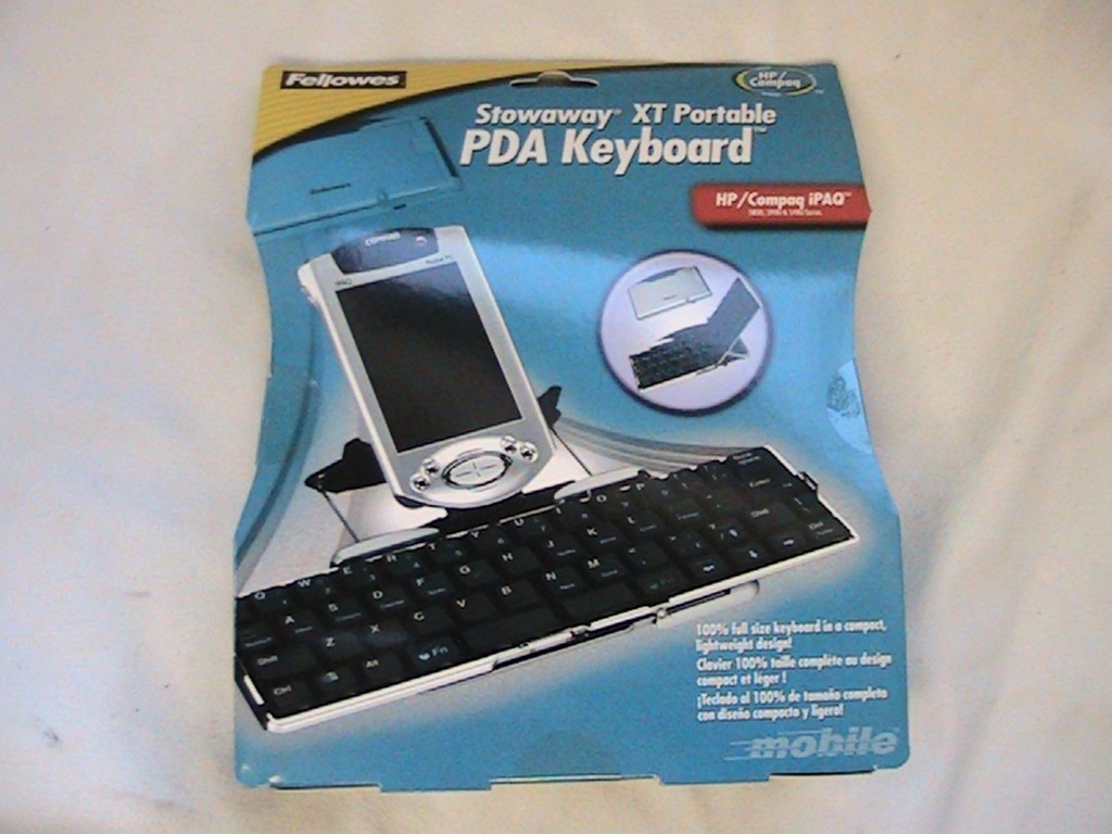 1 NEW FELLOWES XT PORTABLE PDA KEYBOARD 90189 FOR IPAQ 3800-3900-5400 SERIES