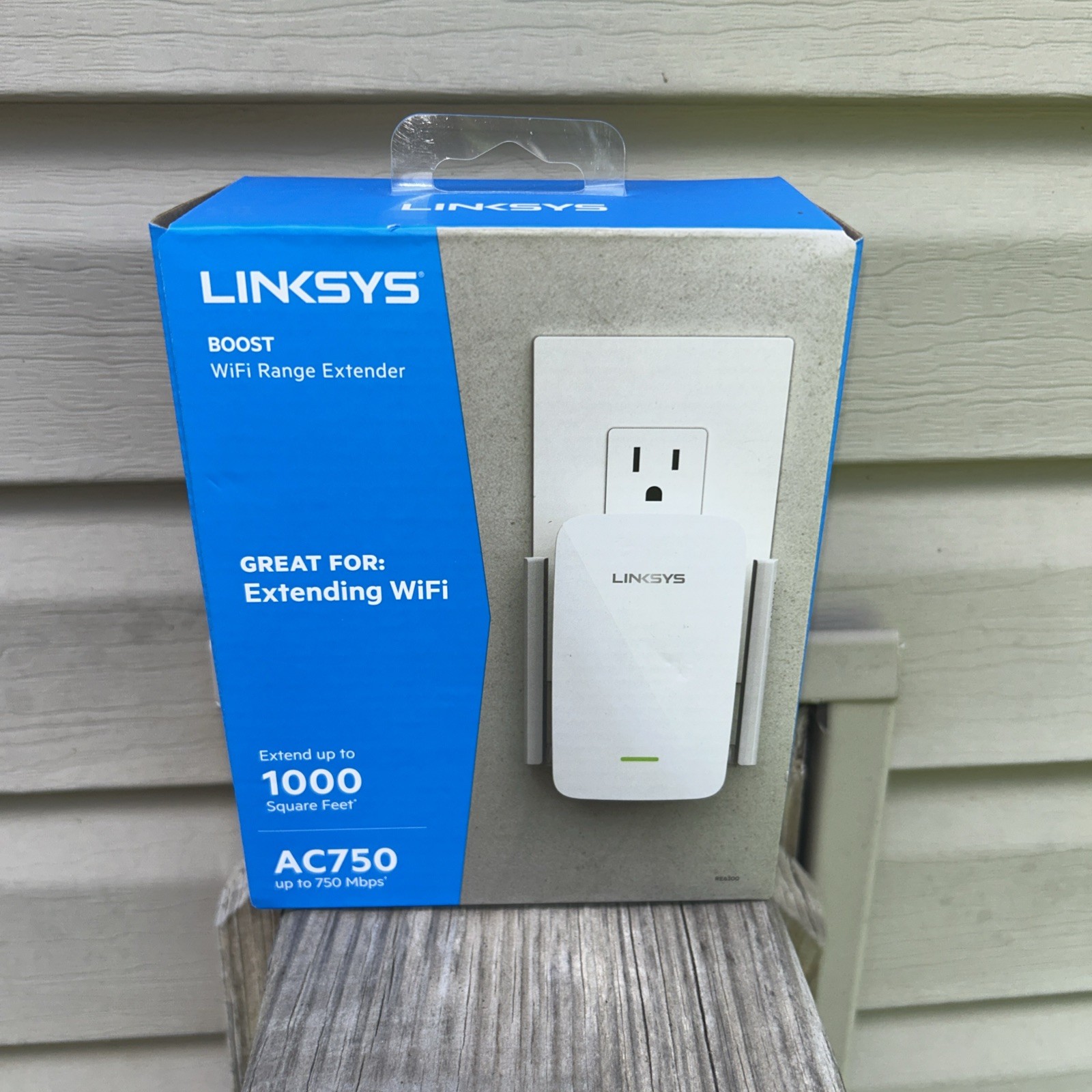 Linksys AC750 Boost Dual-Band Wi-Fi Range Extender RE6300 (1000 sq.ft)