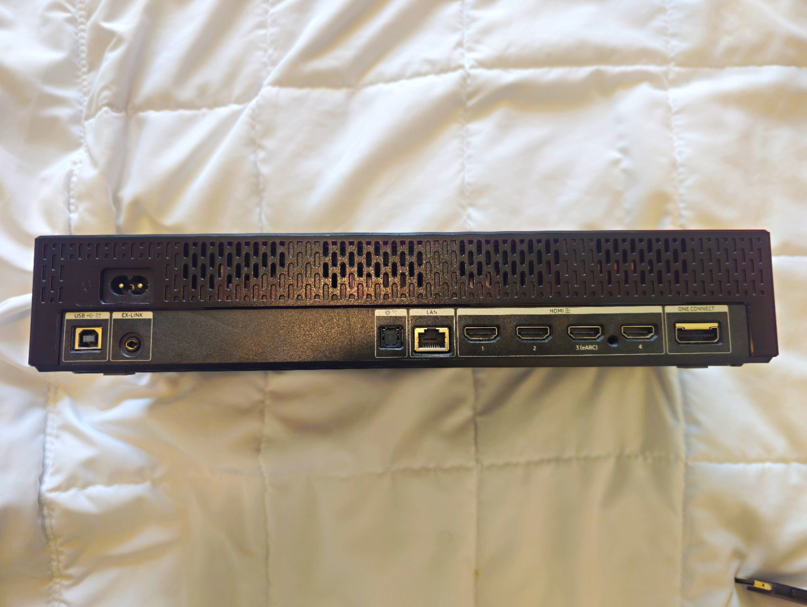 Samsung SOC1000S One Connect Box Black w/ One Connect Cable