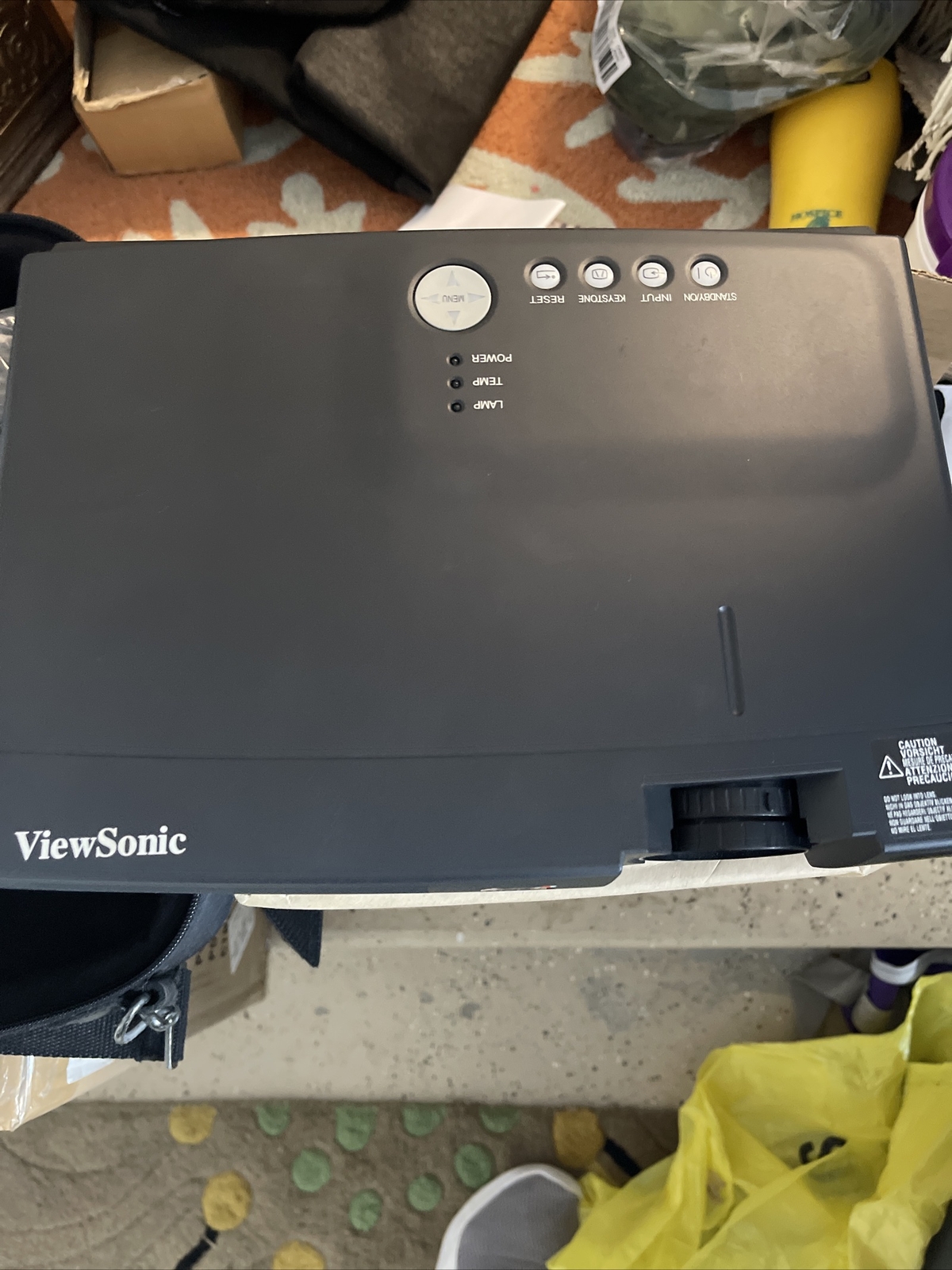 ViewSonic PJ551 LCD Projector Display Home Theater Computer Monitor