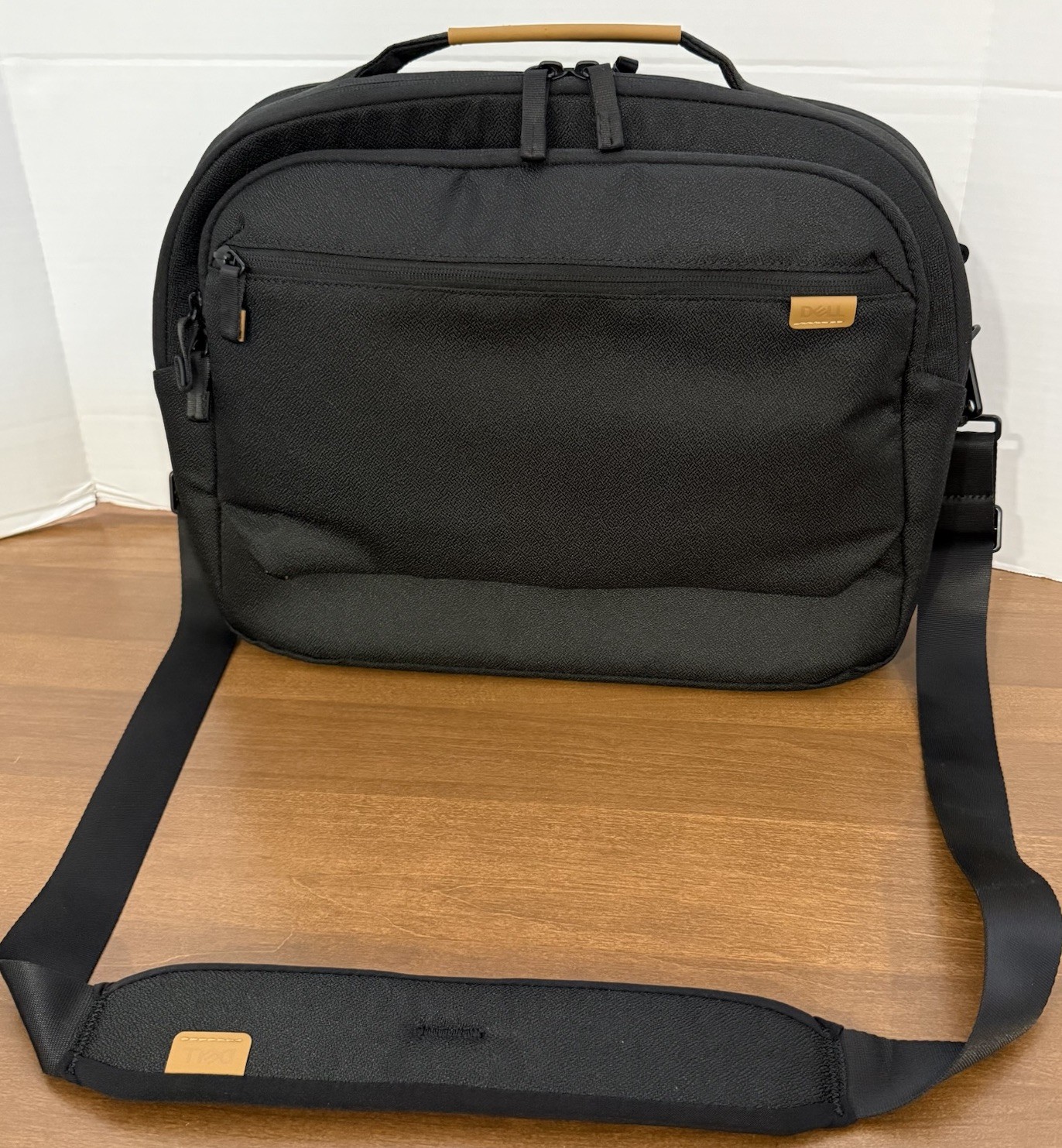 DELL EcoLoop Premier Carrying BriefCase for 14-16in Notebook Black MSRP: $94.99