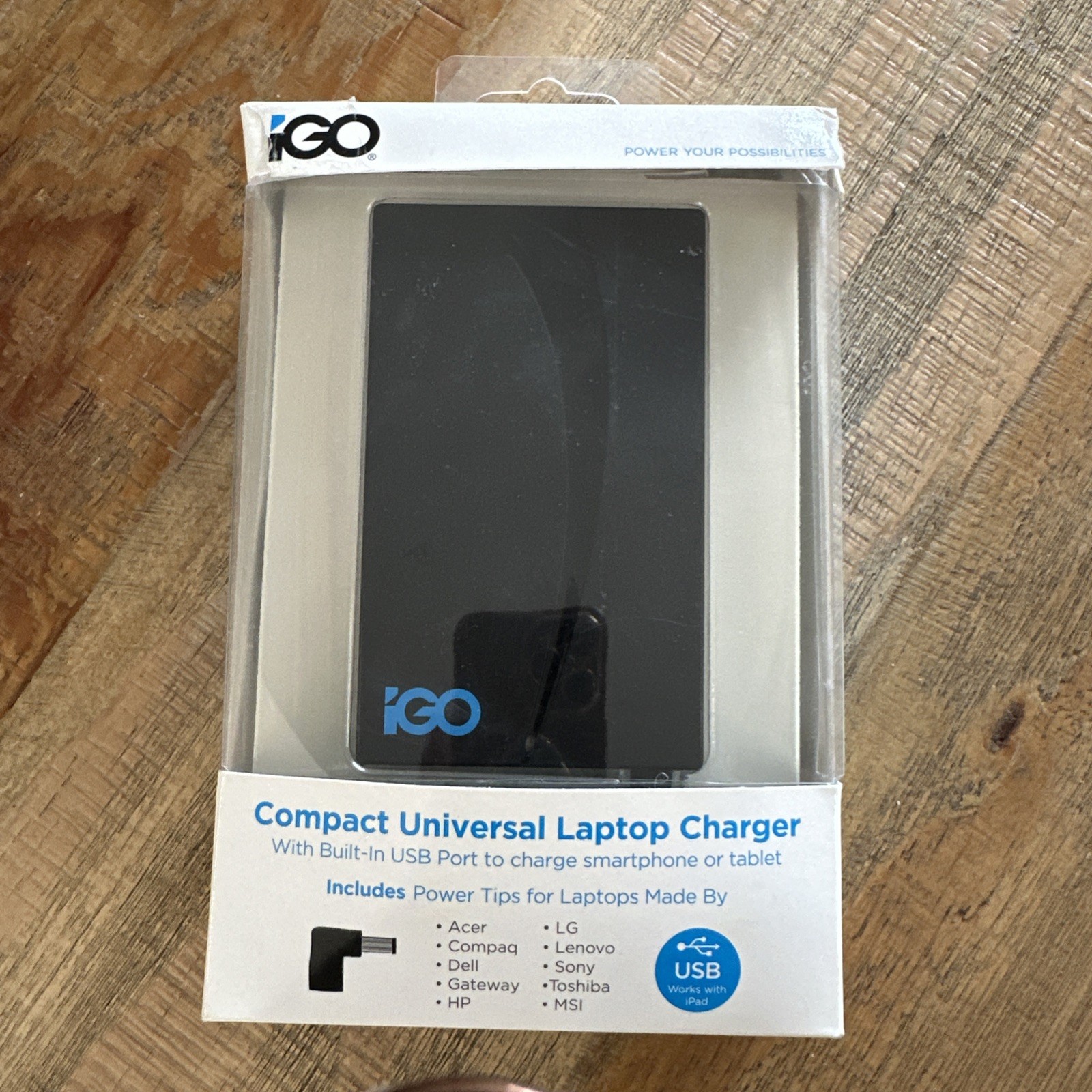 iGo Universal Laptop Charger 90w Fits many Laptops