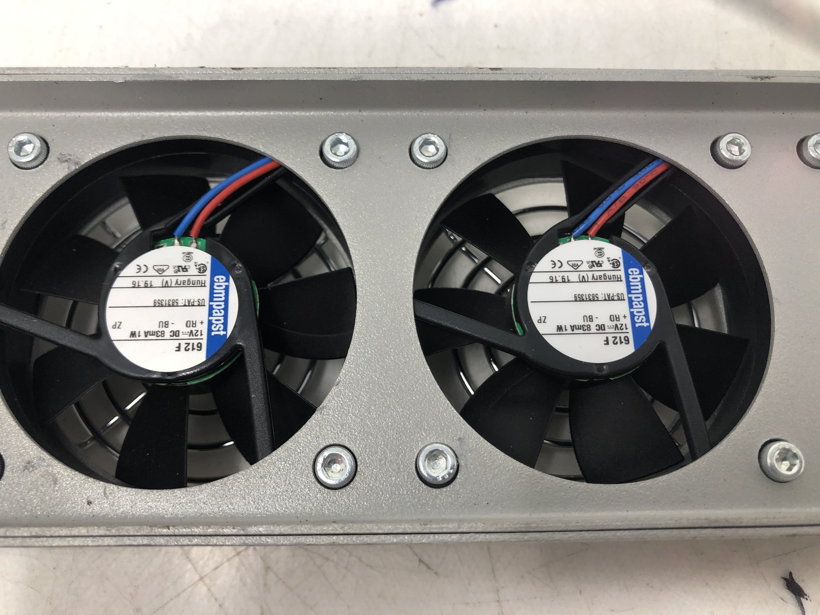 Ebm-Papst 612 F Axial Compact 3-Fan Rack Mount Cooling Unit Metal Housing