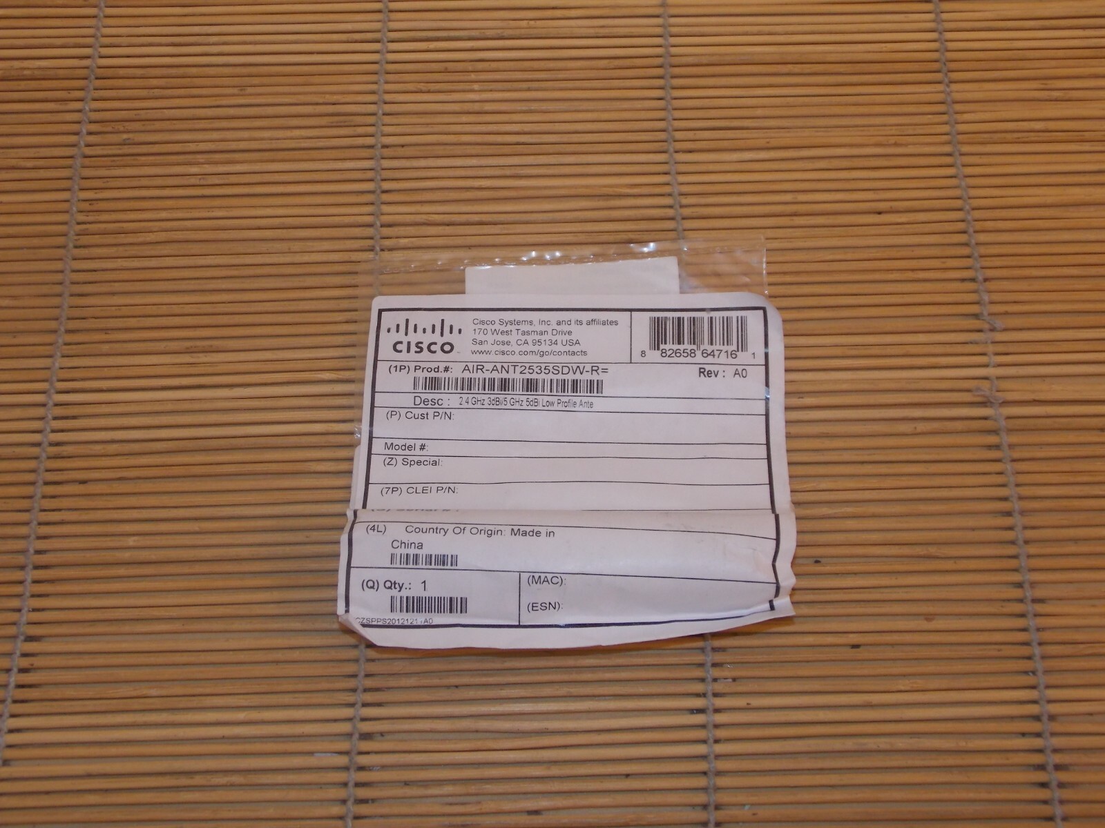 NEW NEW Cisco AIR-ANT2535SDW-R Aironet Short Dual-Band Omni Antenna NEW ORIGINAL BOX 