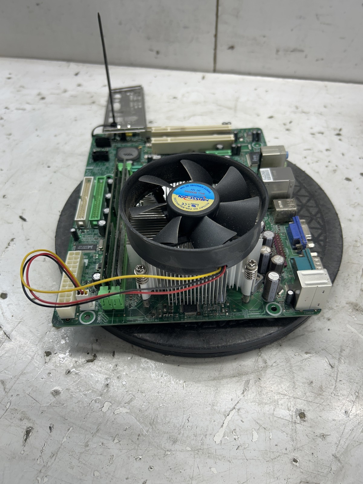 Biostar P4M900 Motherboard Bundle W/ Intel Pentium D 940 3.20GHz 4GB
