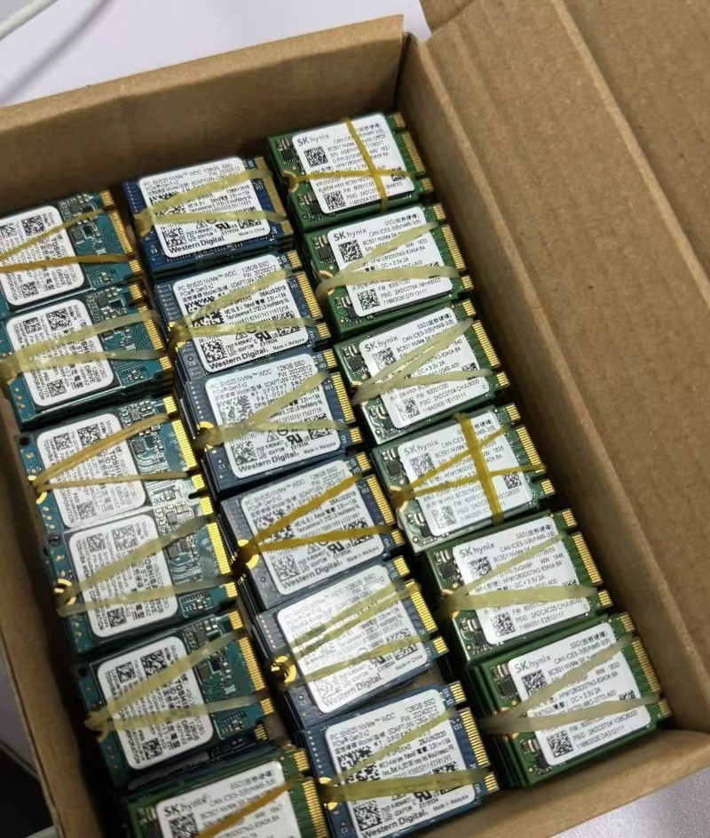 20x 128GB M.2 NVMe SSD 2230 30mm 2230 PCle - Mixed Brands Random interface
