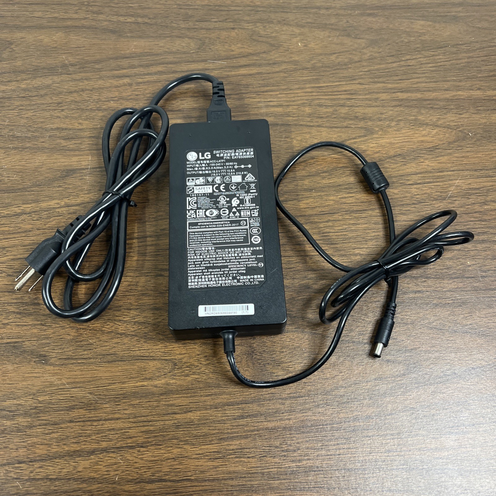 LG 19.5V 10.8A 210W Power Supply for LG Monitor Switching AC Adapter (ACC-LATP1)