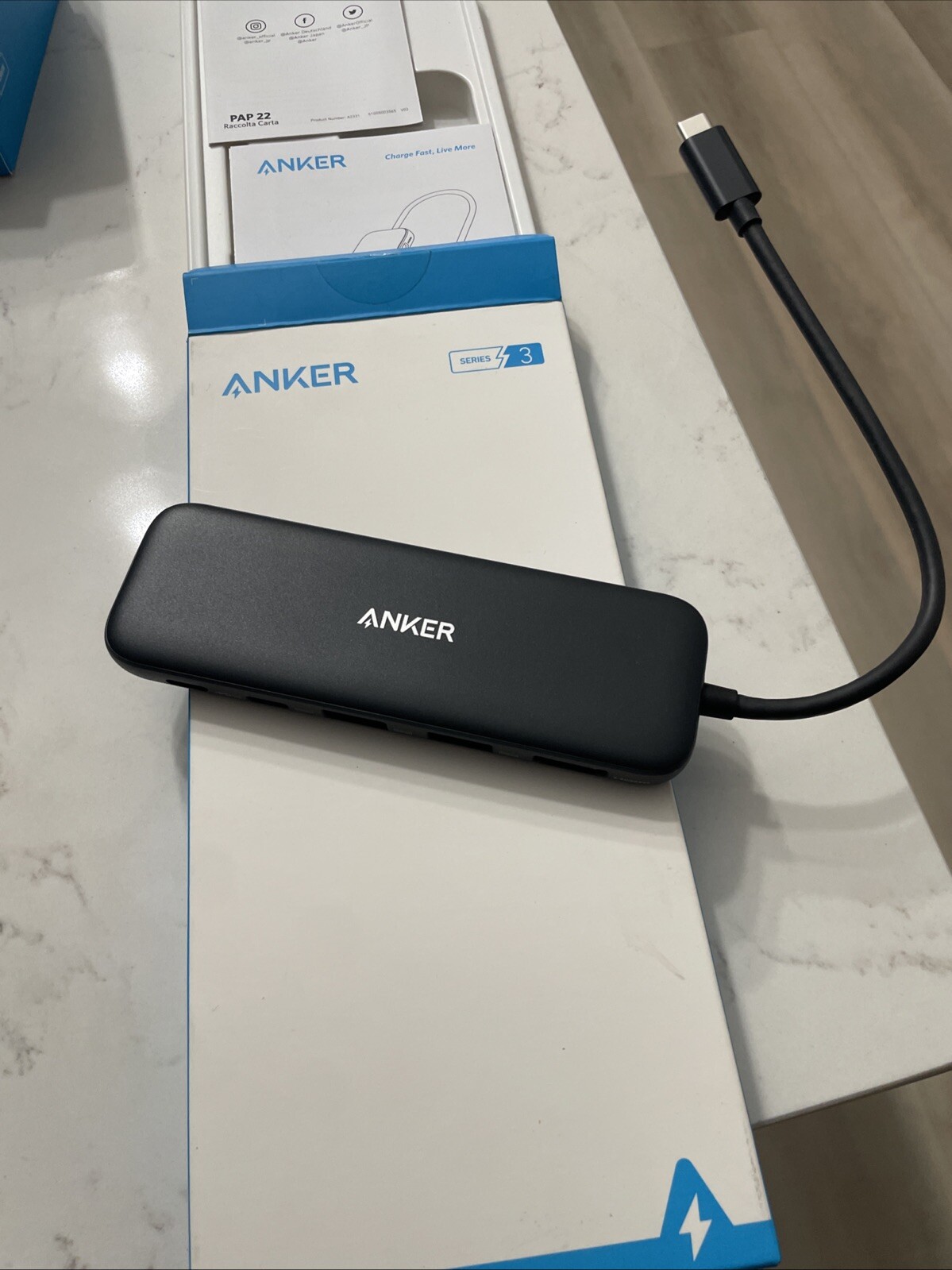 Anker 332 (A8355011) USB-C 5-In-1 4K HDMI 85W Hub Adapter - Black