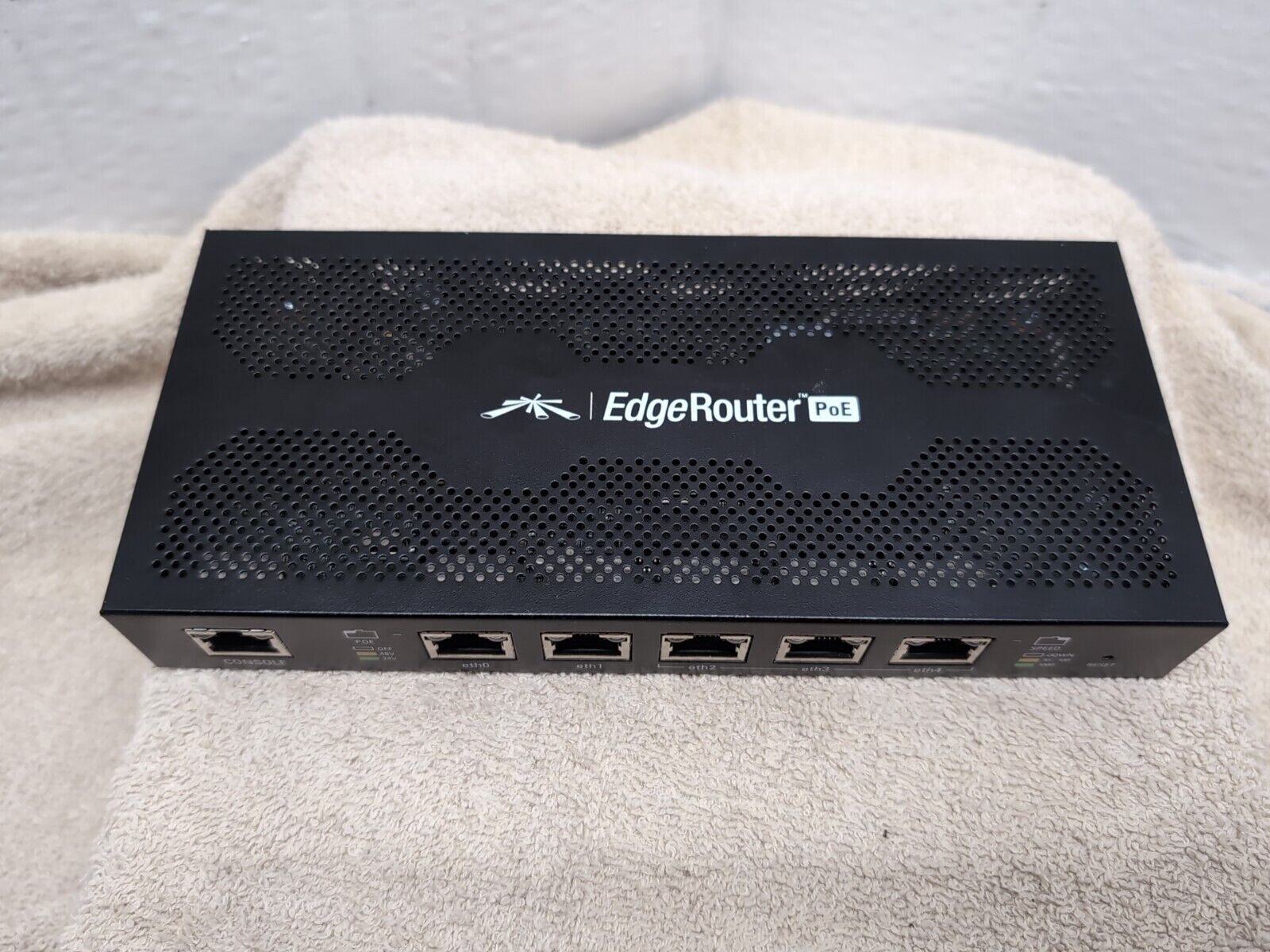 Ubiquiti Networks ERPoe-5 EdgeRouter PoE 5-Port Router ⭐  Tested👍 Wireless