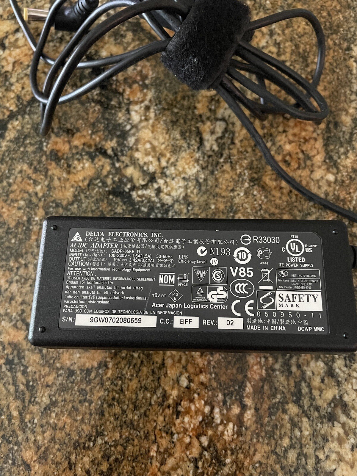 Delta Electronics SADP-65KB D AC Adapter Power Supply 19 VDC 3.42 Black #U8543