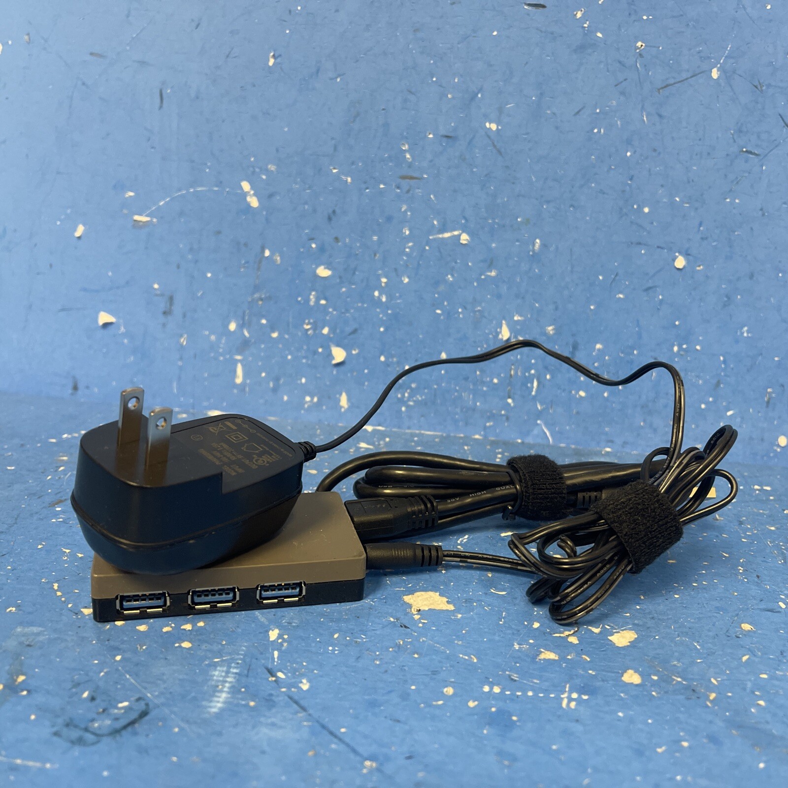 IOGEAR SuperSpeed USB 3.0 4-Port Hub GUH374