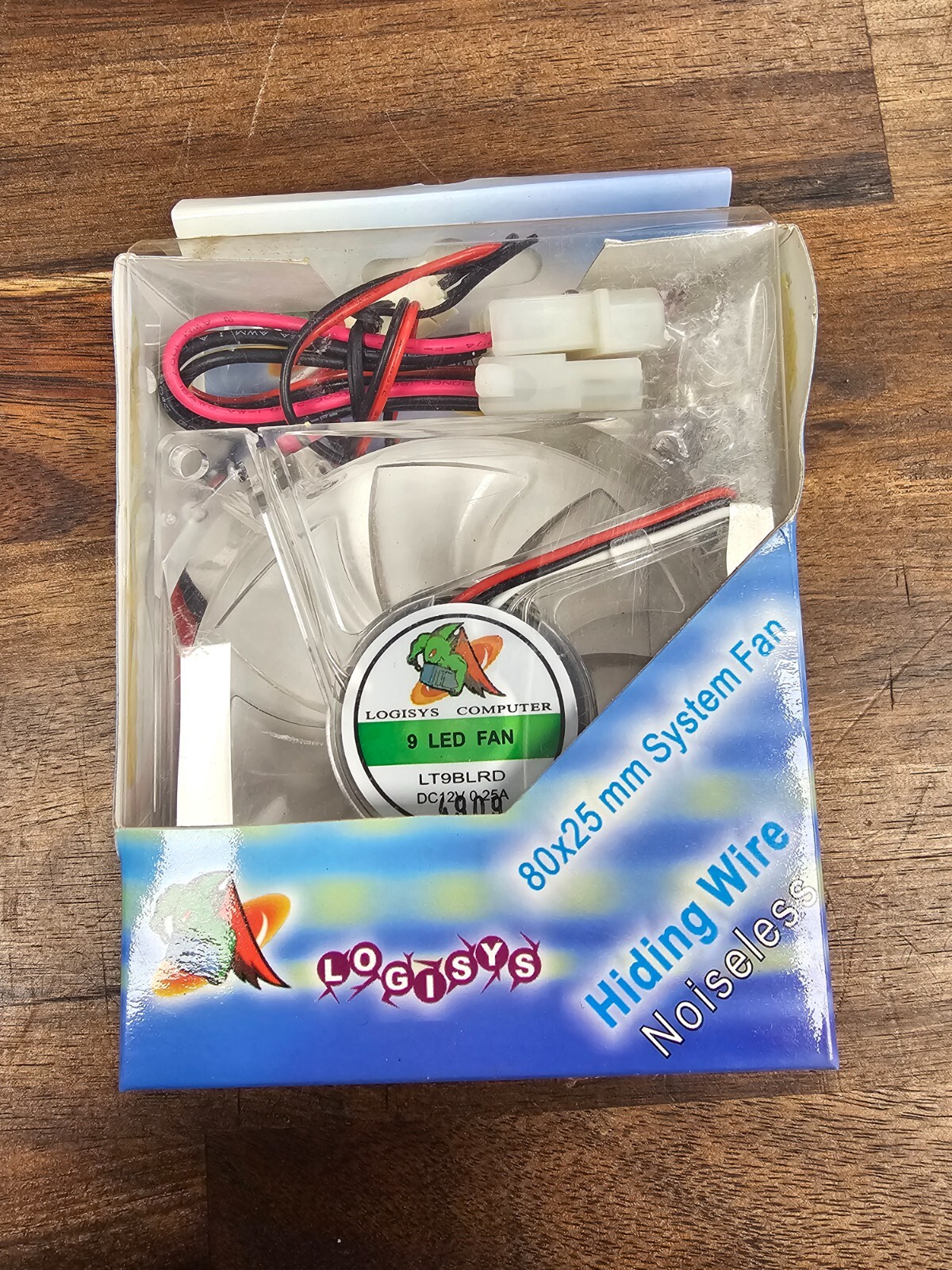 Logisys LT9BLRD Crystal 80mm Case Fan 9 Red LED 12V 2500RPM 34.85CFM 3-Pin & Mol