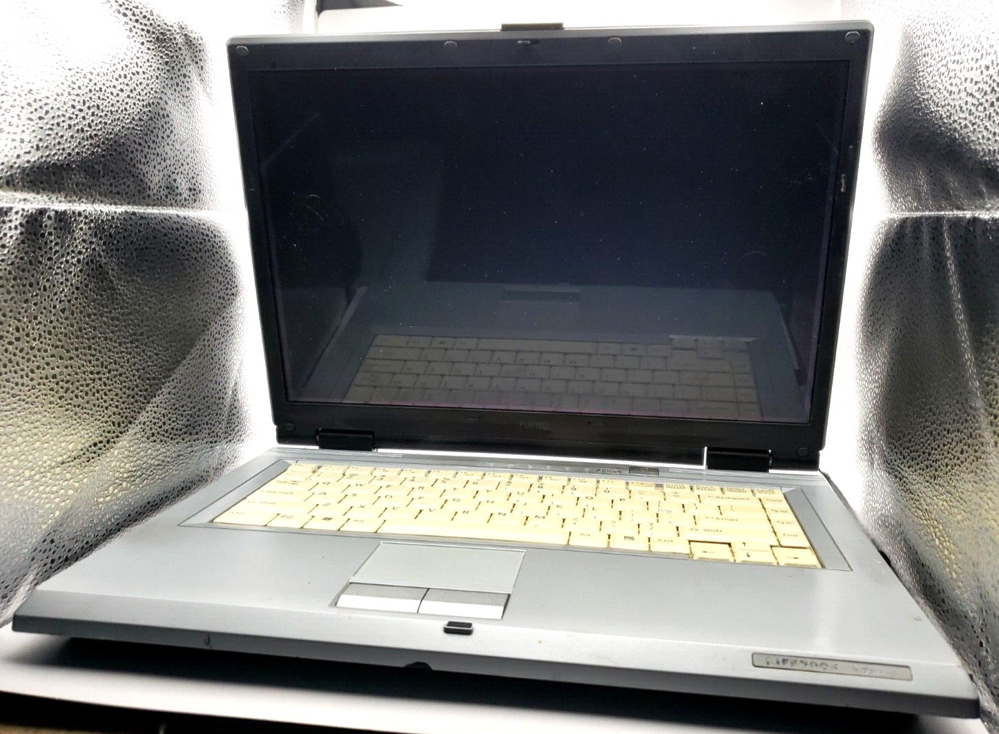 Fujitsu Lifebook Model V1010 , T5200 CPU Core 2 Duo, Used, Needs cleaning