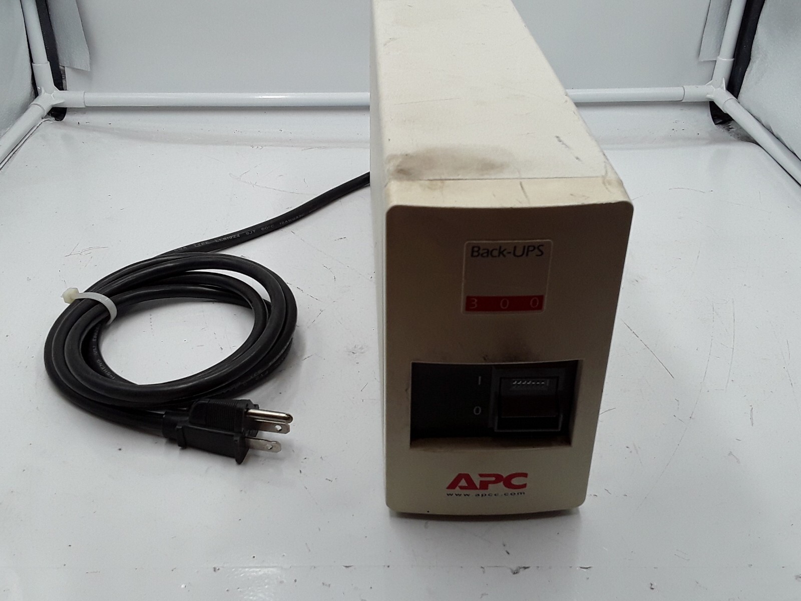 APC Back-Ups 300 BK300C