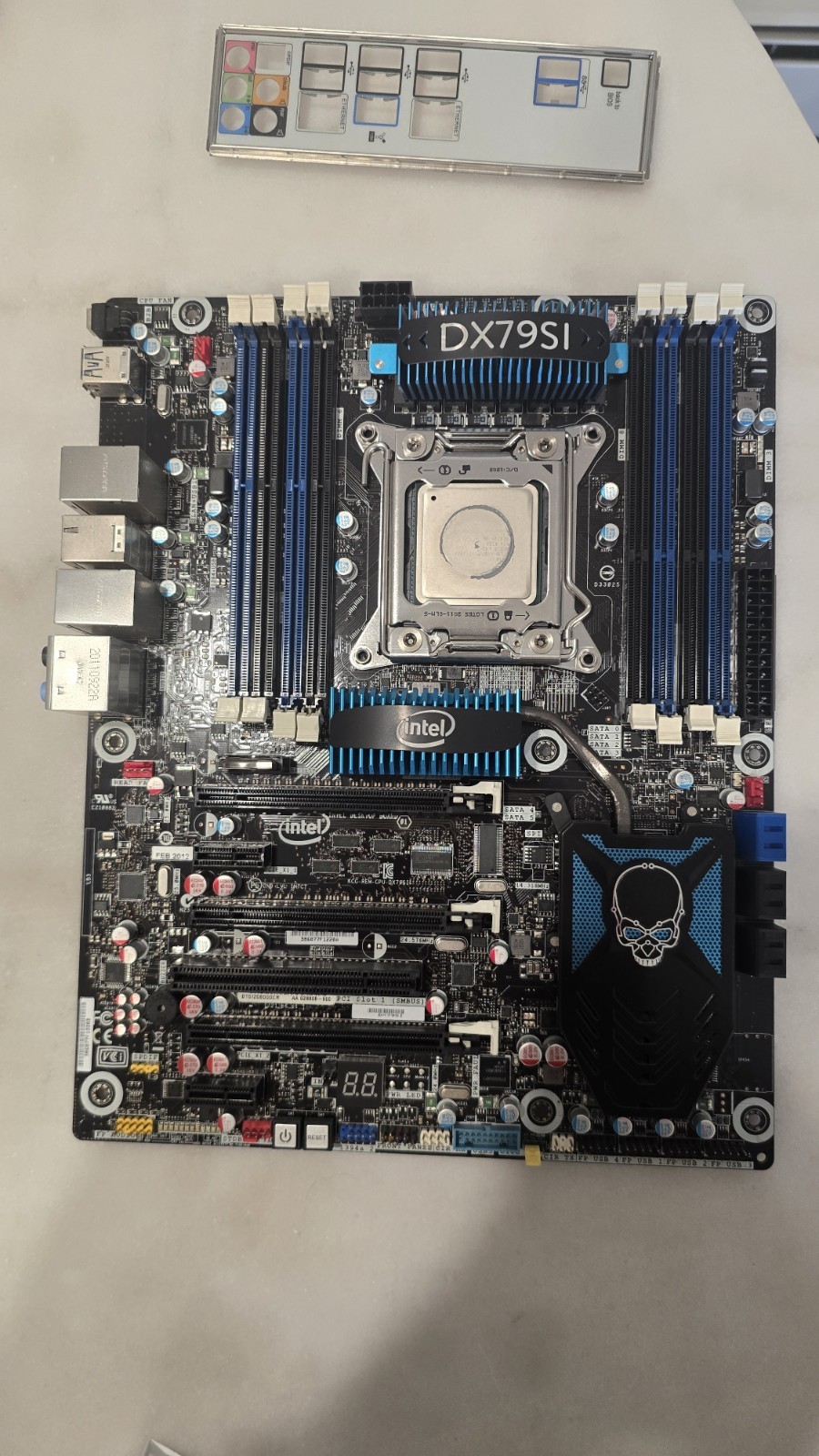 Intel Motherboard Intel DX79SI + i7 3820 + I/O Shield