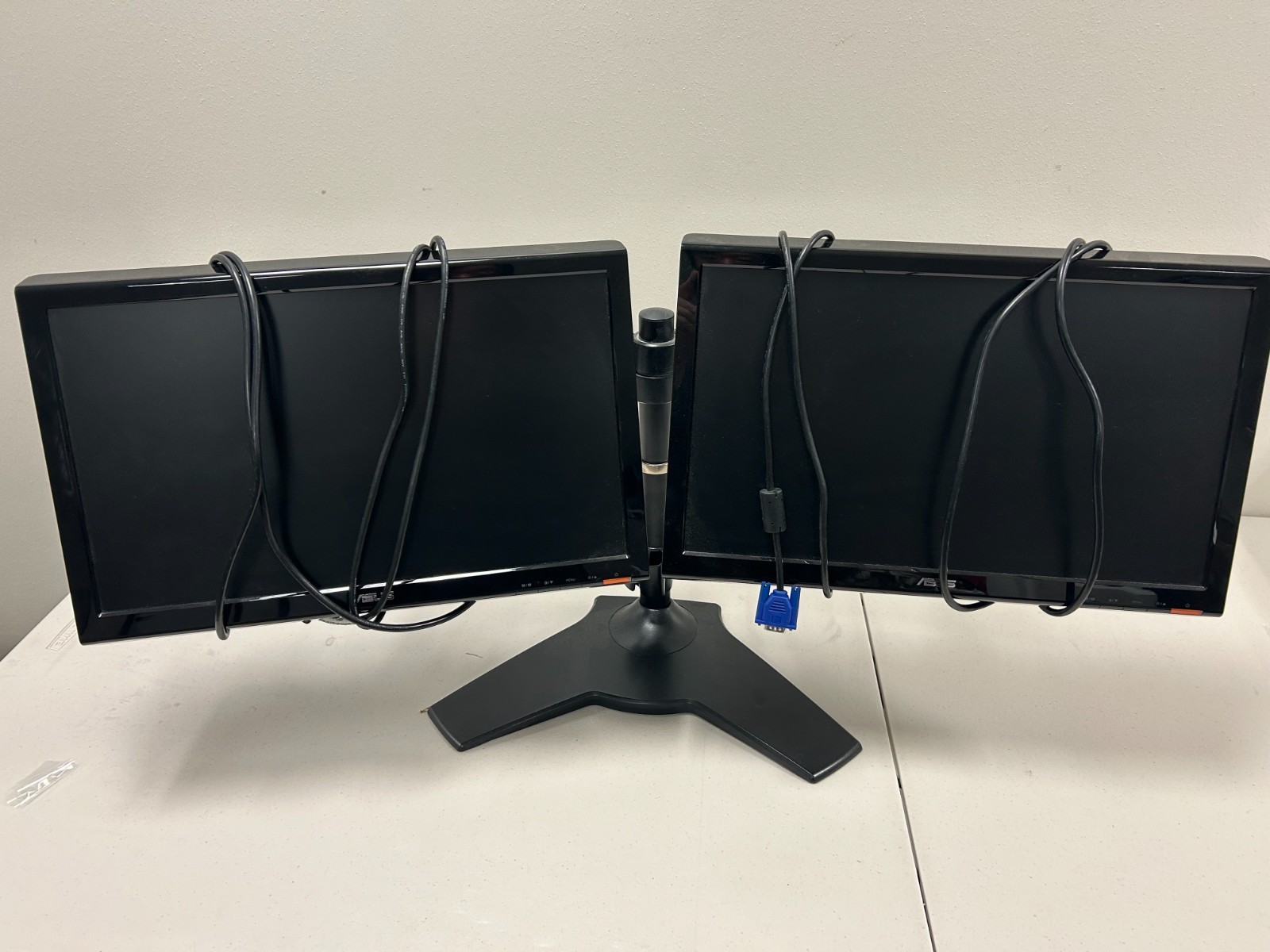 ASUS VH192D VGA LCD Double Monitor with Adjustable Stand USED