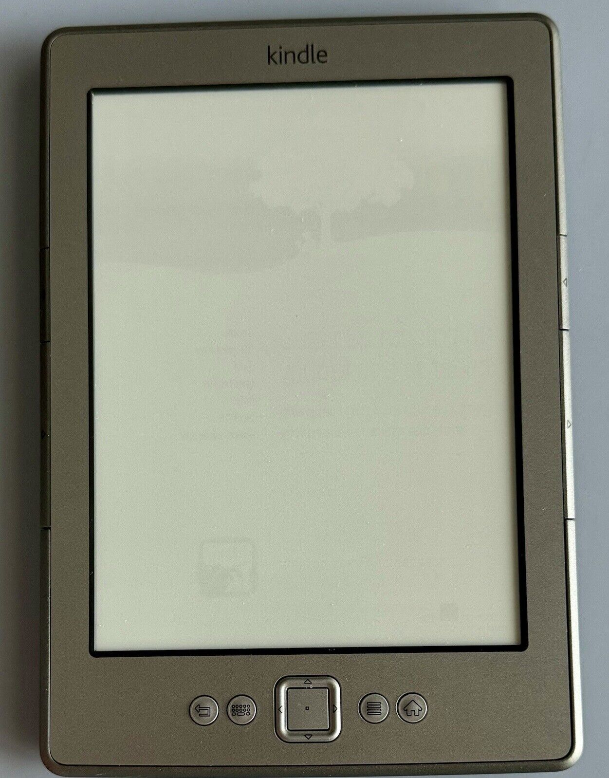 Amazon Kindle  (4th Gen) 4GB, Wi-Fi, D01100