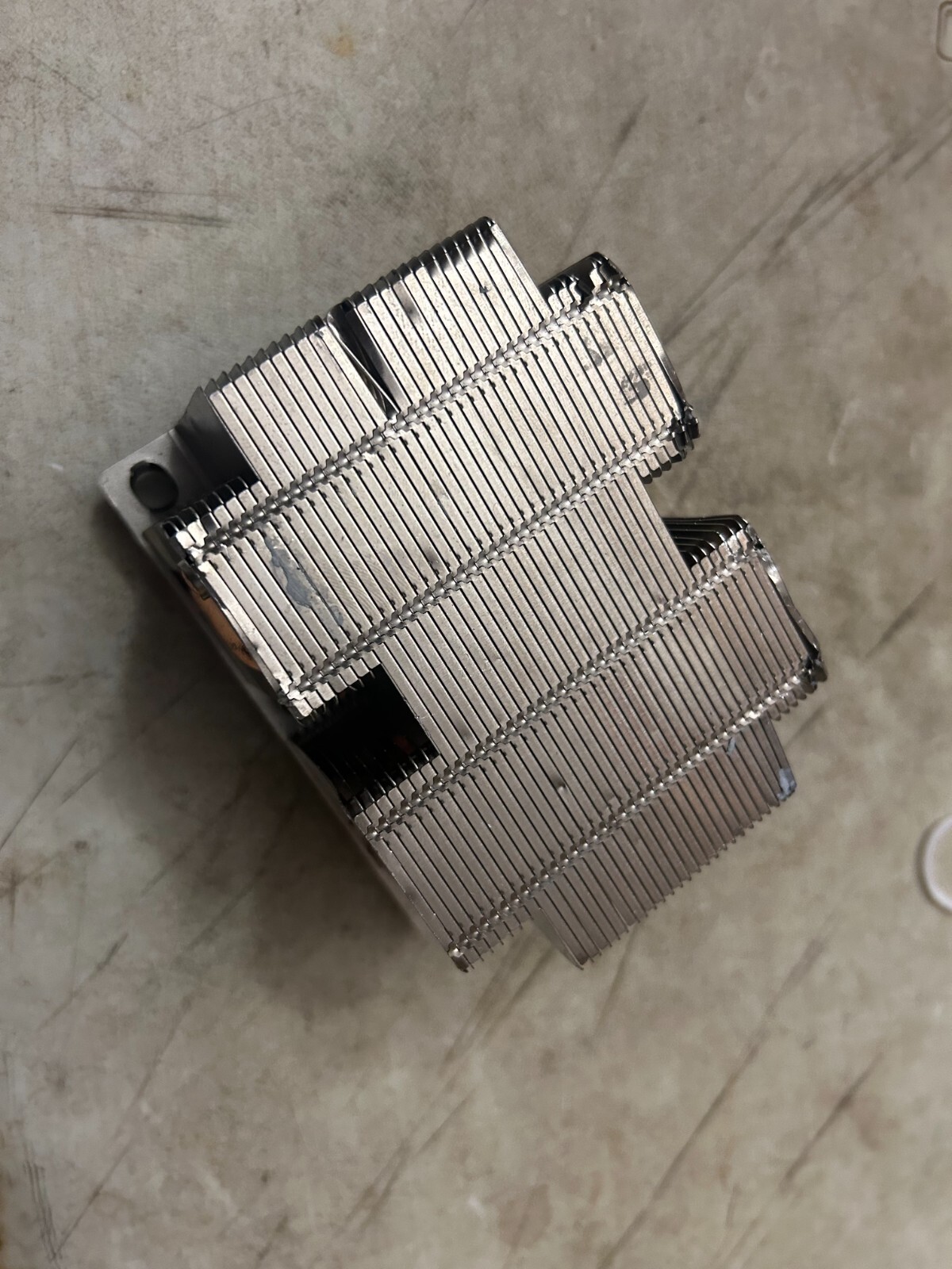 Genuine Dell EMC PowerEdge R840 Server Screw Down Type Heatsink 15W0N BENT/DENT