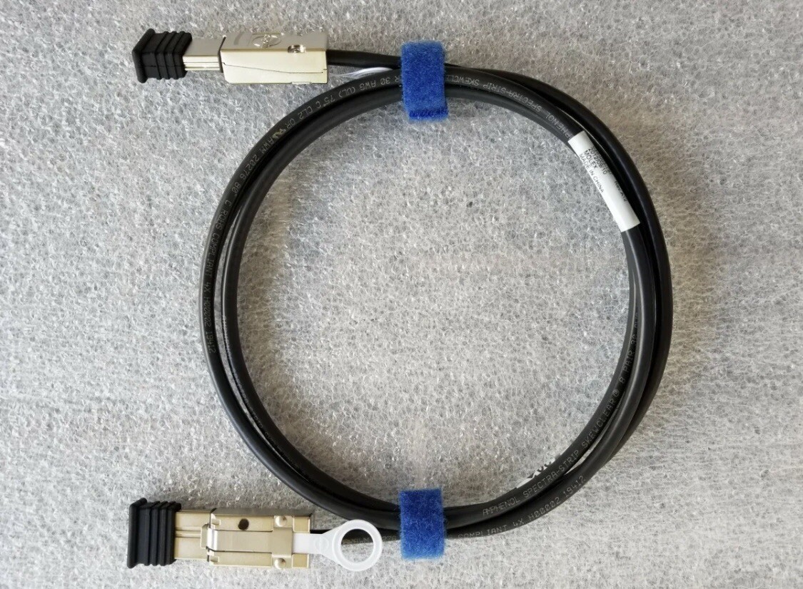 EMC 038-003-787 REV A12 MINI SAS TO MINI SAS AMPENOL 2M CABLE