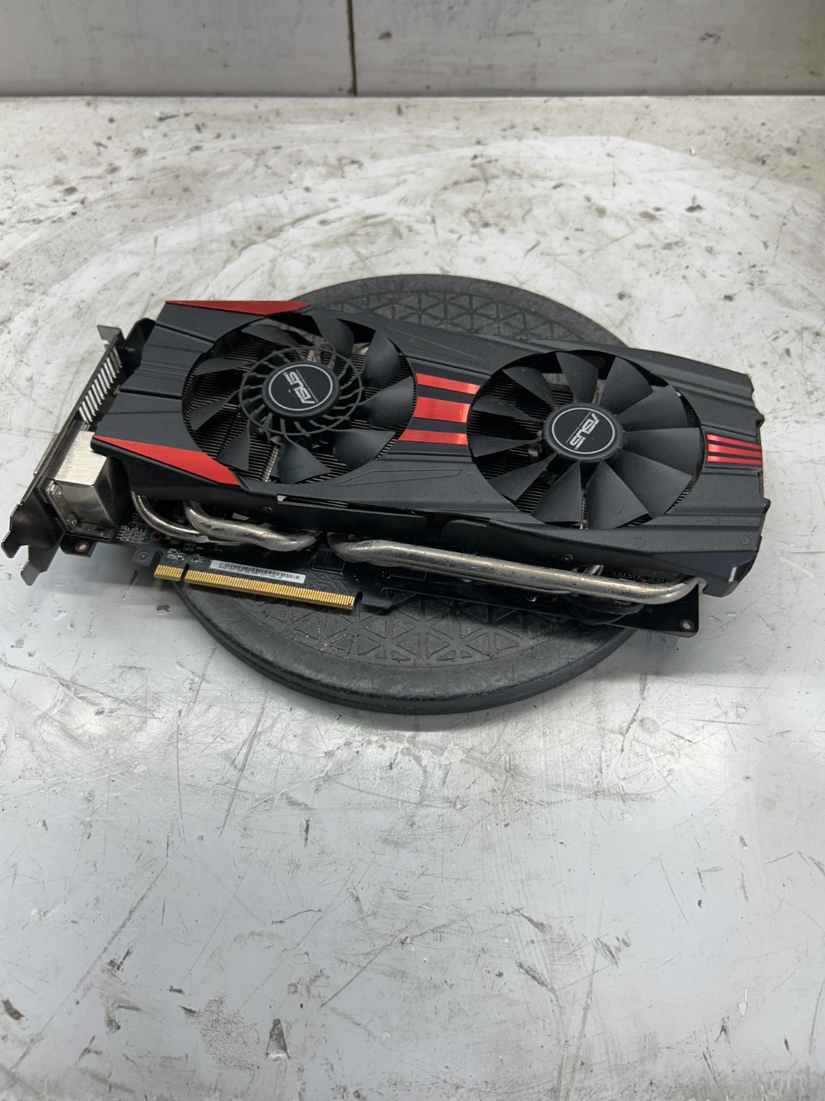 Asus DirectCU II R9 280X DC2T   NO HDD