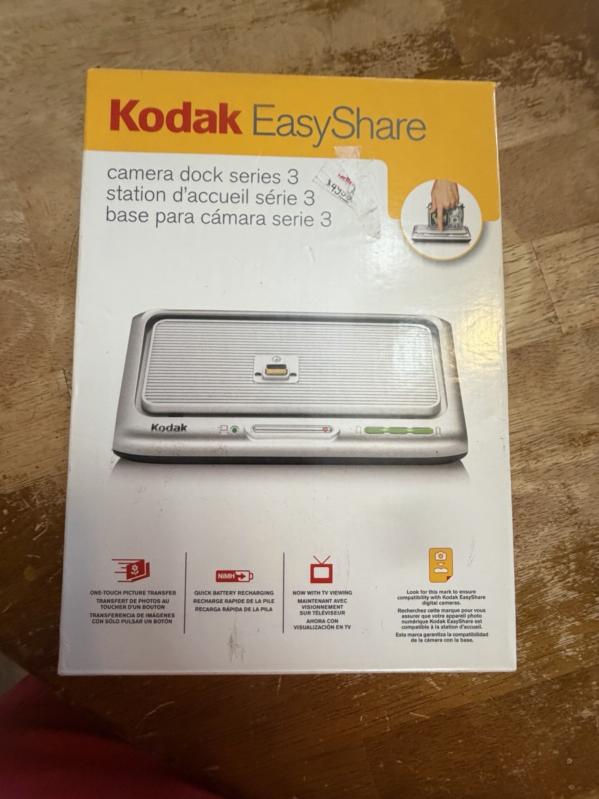 Kodak EasyShare Camera Dock Series 3 - Transfer Images & Charges Battery New