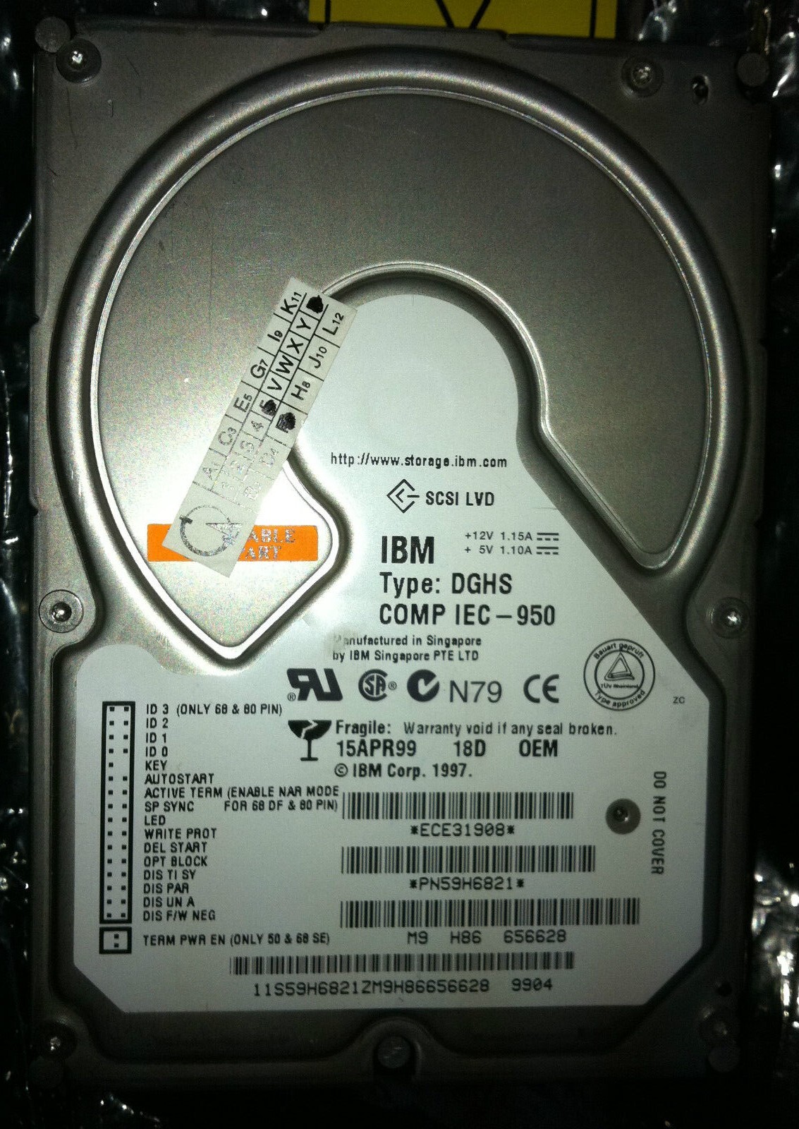 IBM 59H6821 UltraStar 18XP 18.2GB SCSI-3 80-Pin UW (16-bit) 7.2K Hard Disk Drive