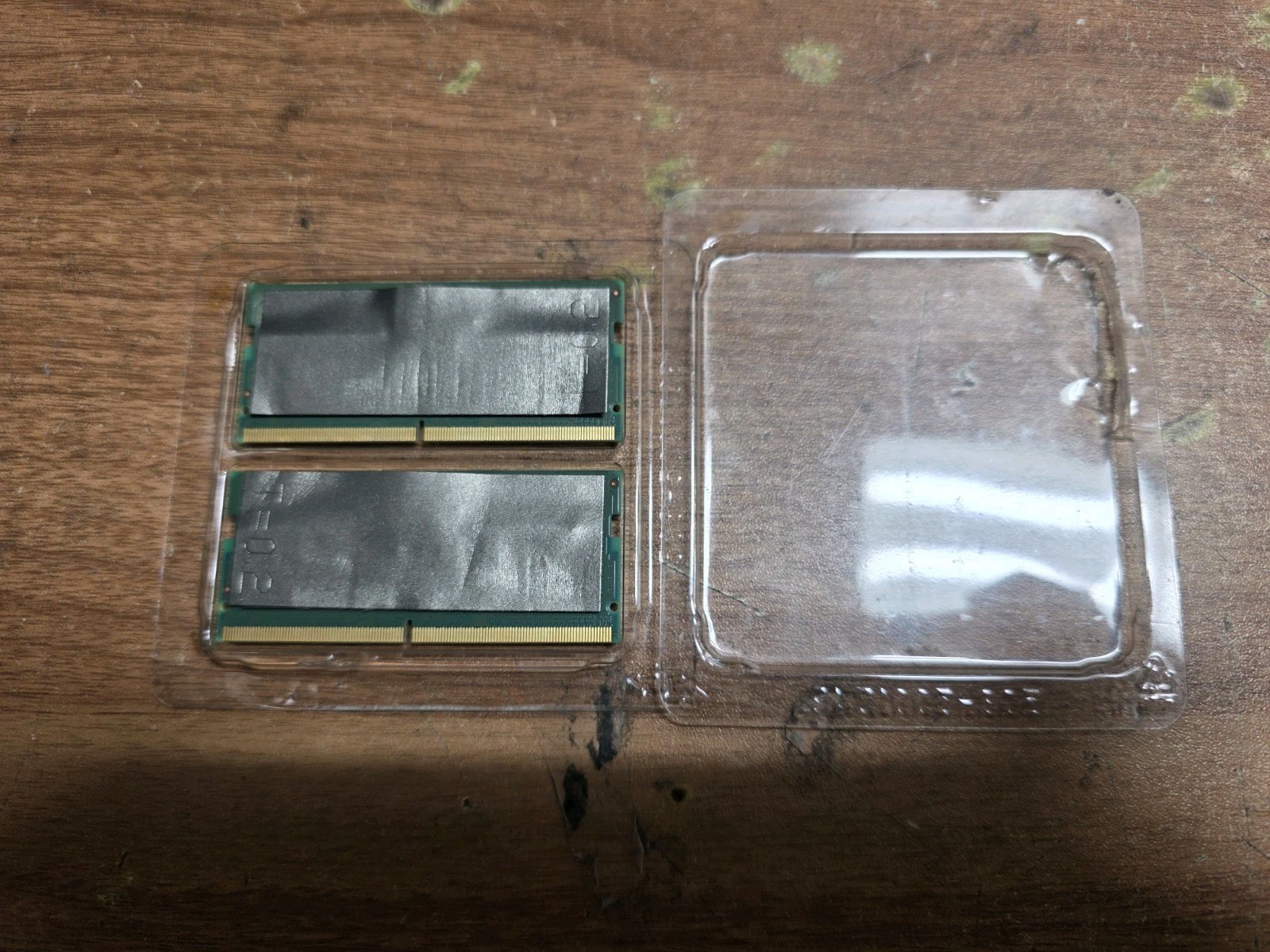 SAMSUNG (16GB) 2 X 8GB DDR5-5600 SODIMM RAM Memory M425R1GB4PB0-CWMOD