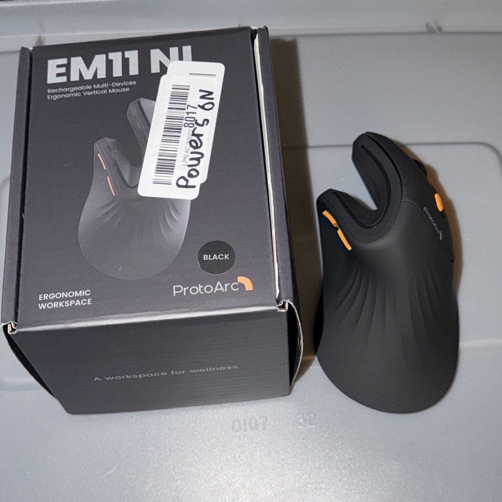 ProtoArc Ergonomic Vertical Mouse Rechargeable Multi-Device Black EM11 NL New