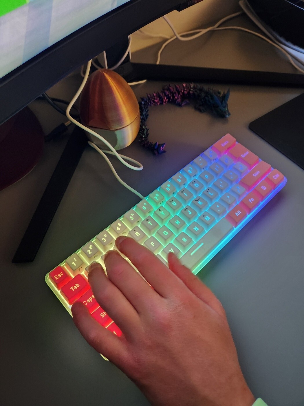 60% Gaming Keyboard - LED lit, programmable keyboard