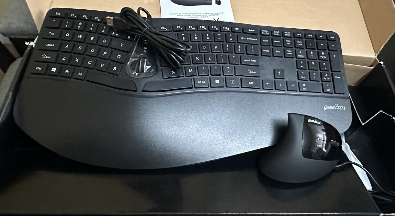 Perixx Periduo-505, Wired USB Ergonomic Split Keyboard and Vertical Mouse New