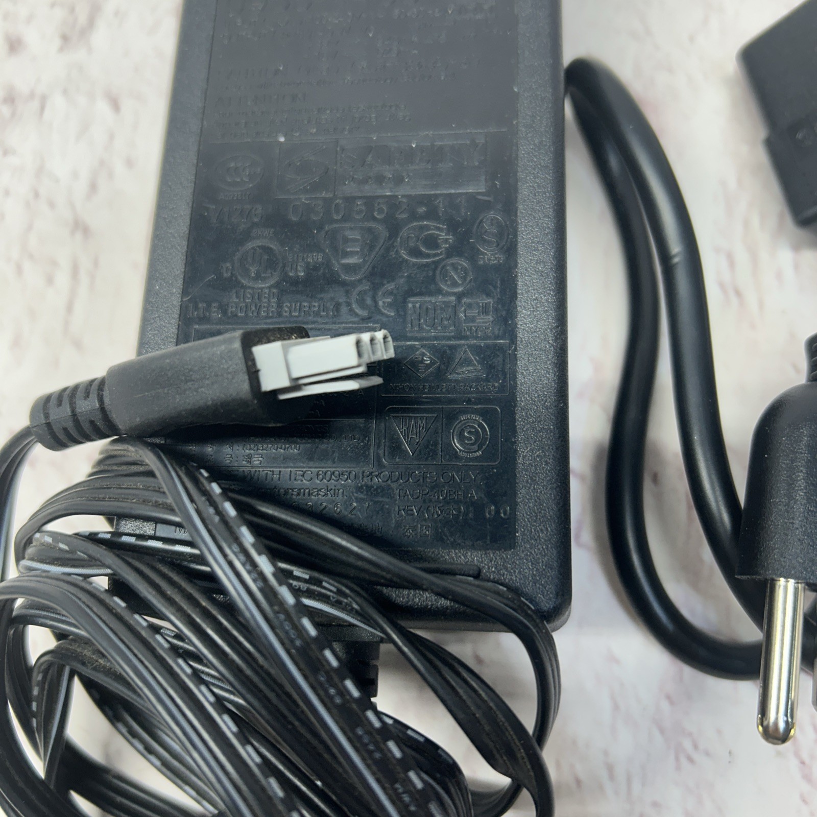 HP 0950-4466 Photosmart PRINTER AC ADAPTER 32V 940mA 16V 625mA 