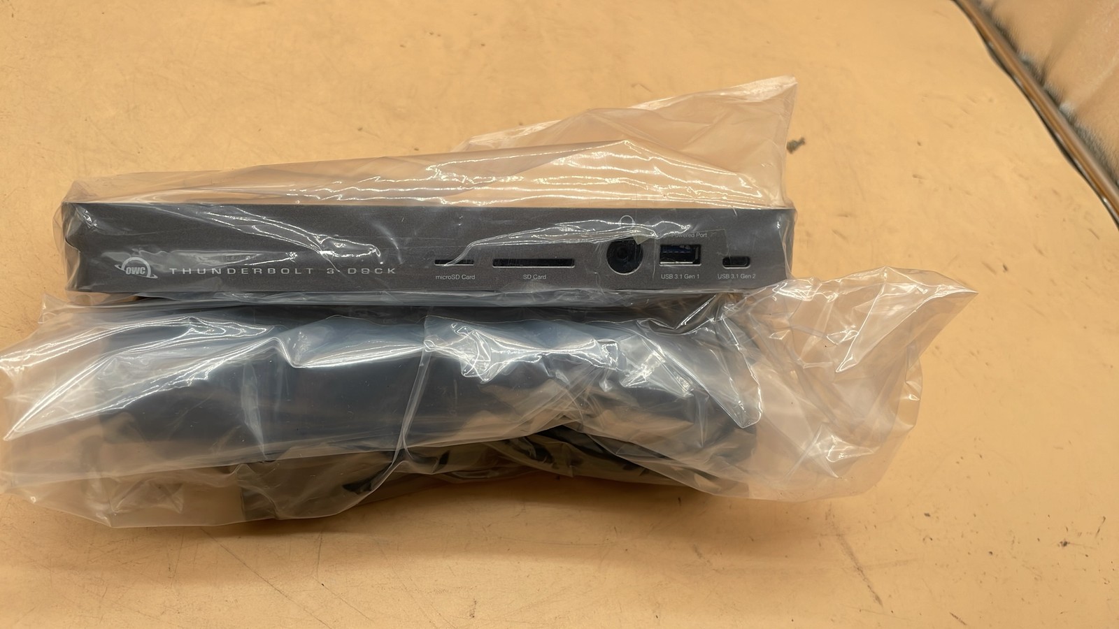 OWC OWCTB3DK14PSG 14-Port Thunderbolt Docking Station w/ Cable for Mac & Windows