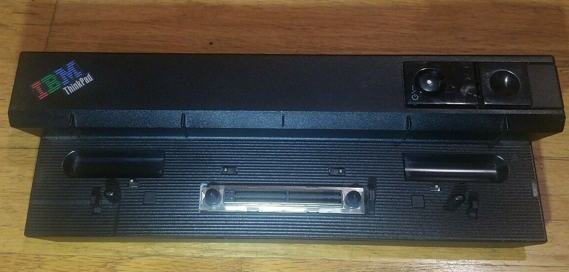 IBM ThinkPad  DOCKING STATION 02K8668 FRU P/N 08N1536 