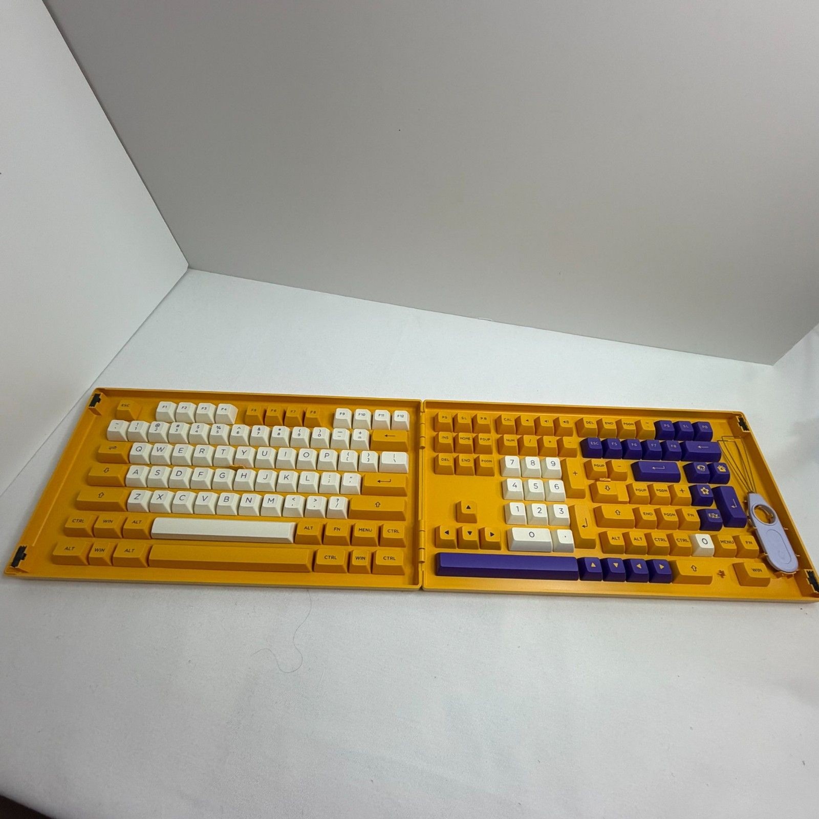 Akko Los Angeles 158 Keycap Set ASA PBT Double Shot Purple Yellow White