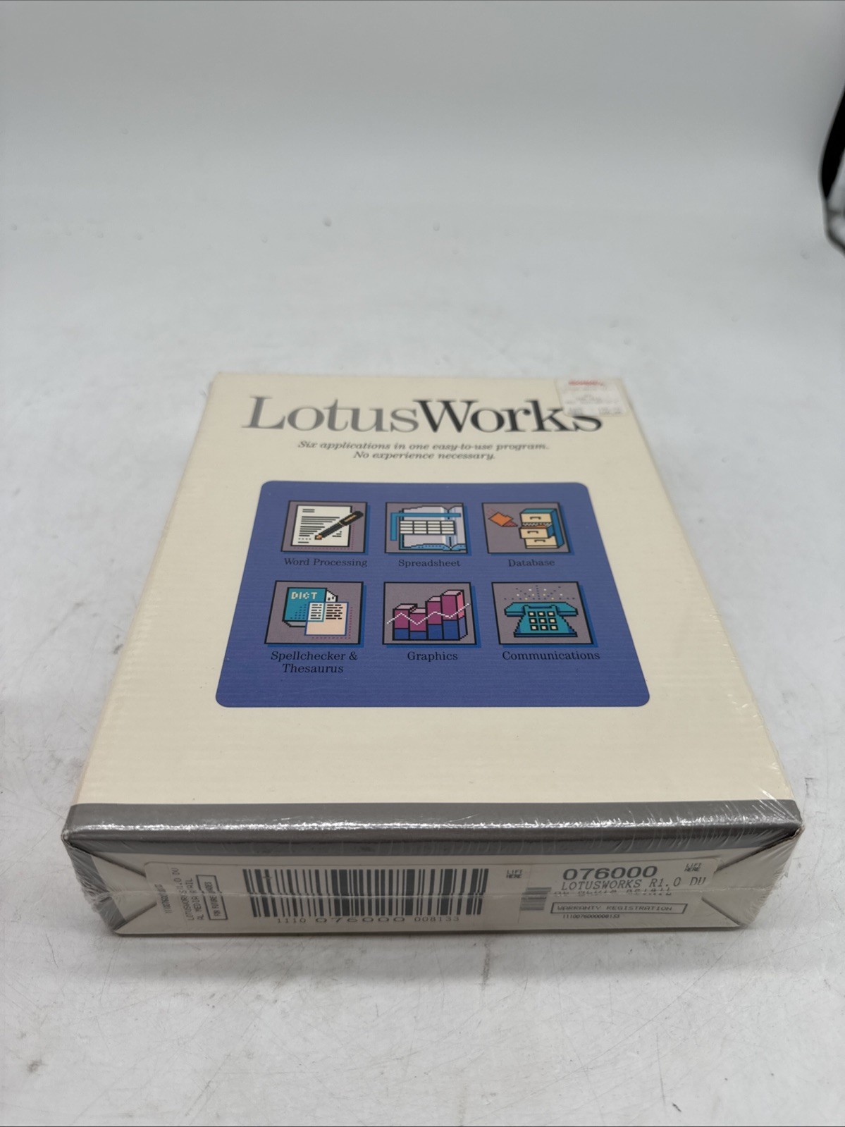 *Sealed* Lotus Works Software 3.5in Floppies Disks Manuals Original.    s2
