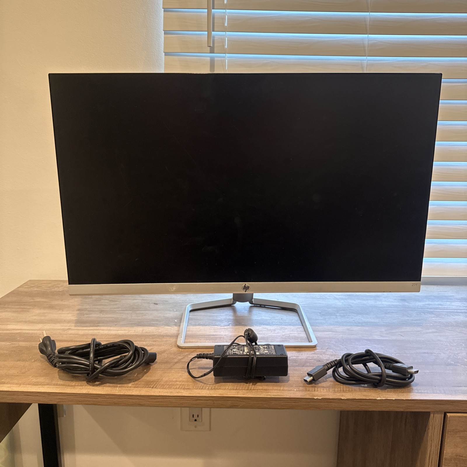HP 27f 27-inch Full HD Monitor Tested Stand HDMI & Power Adapter Included