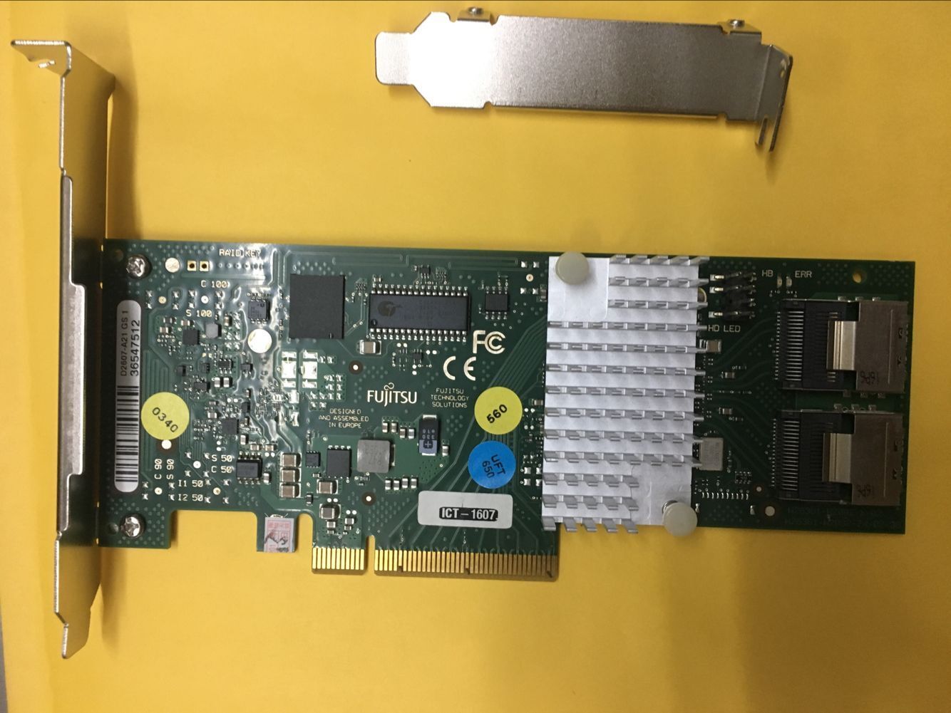 Fujitsu D2607-A21 6Gbps SAS HBA = LSI 9211-8i FW:P20 IT Mode ZFS FreeNAS unRAID