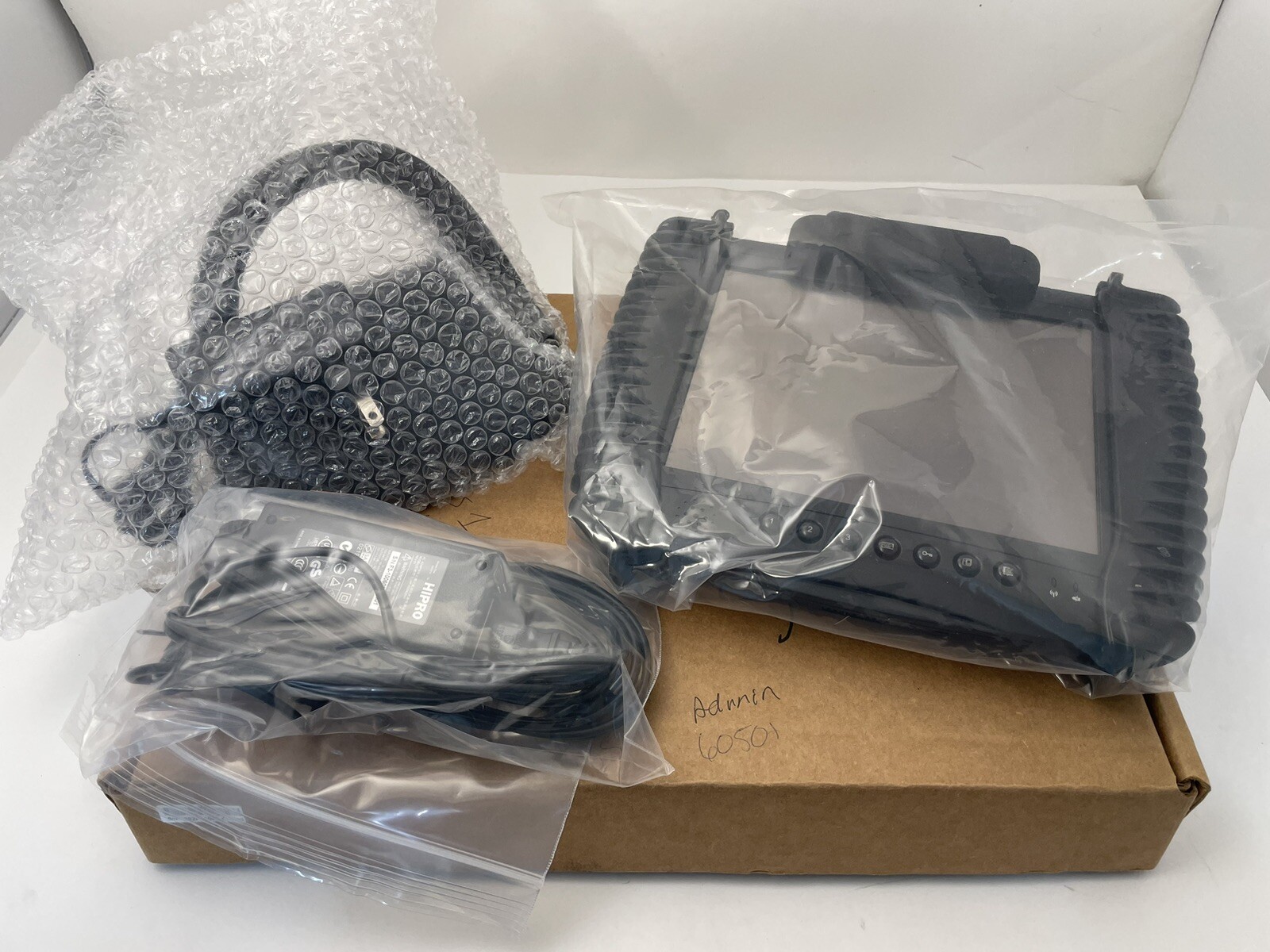 DT Research DT362 Rugged 8.4" Tablet Computer WM Embeded w Cradle Power Supply
