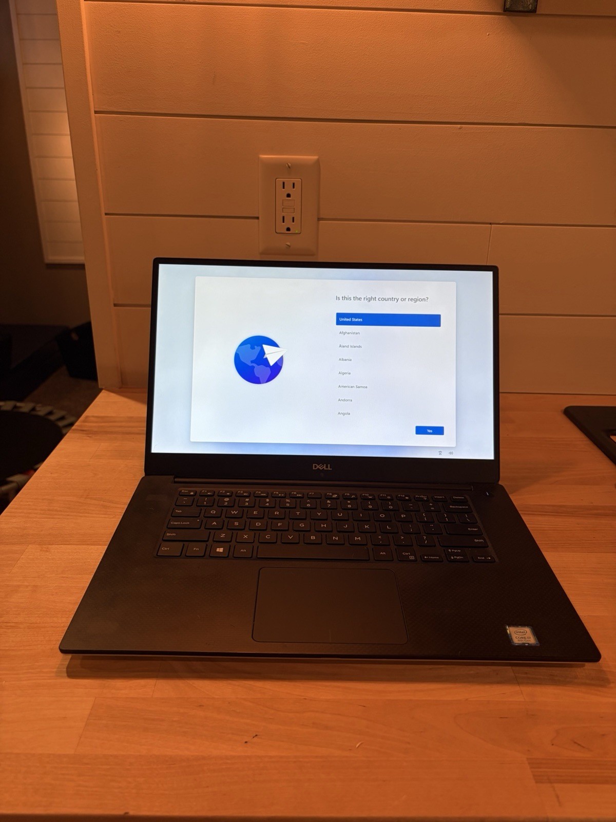 This is a Dell Precision 5530 Intel Core i7 8th-generation processer