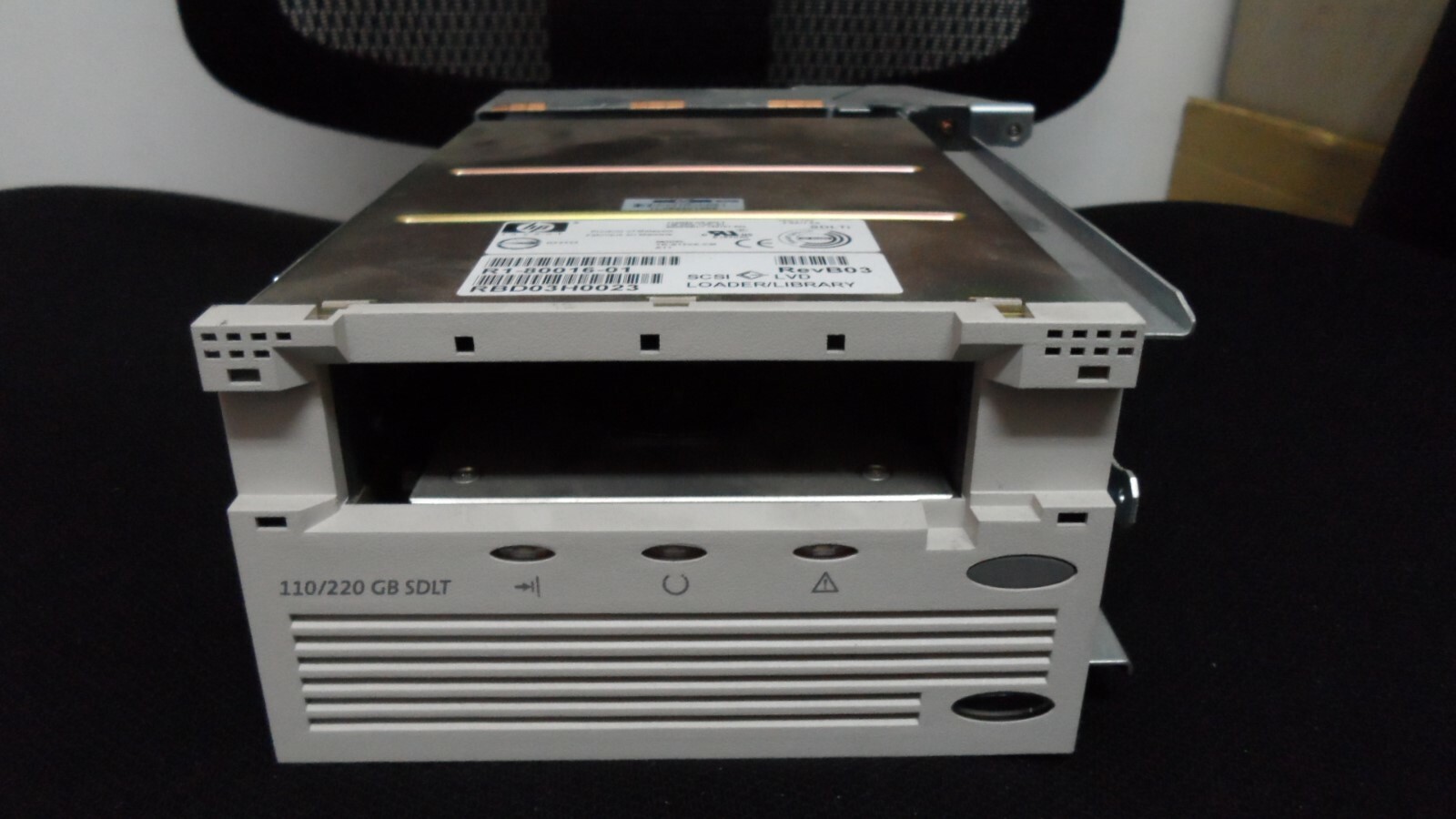 Compaq HP SDLT220 233125-001 233125-002 Module with Tray for MSL5000 MSL5026