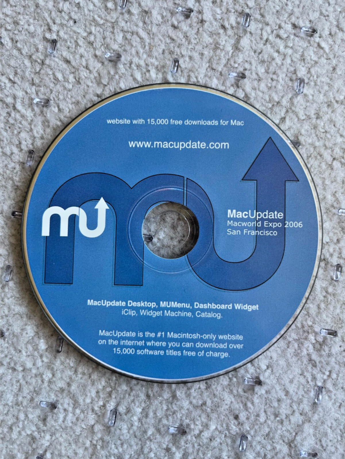 MACUPDATE 2006 CD-- Auto Software Update for Mac OS X 10.2 - 10.5 (PowerPC)