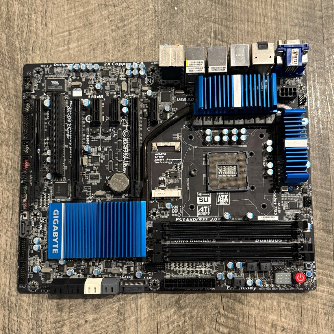GIGABYTE GA-Z77X-UD5H ATX LGA1155 DDR3 Dual BIOS HDMI USB 3.0