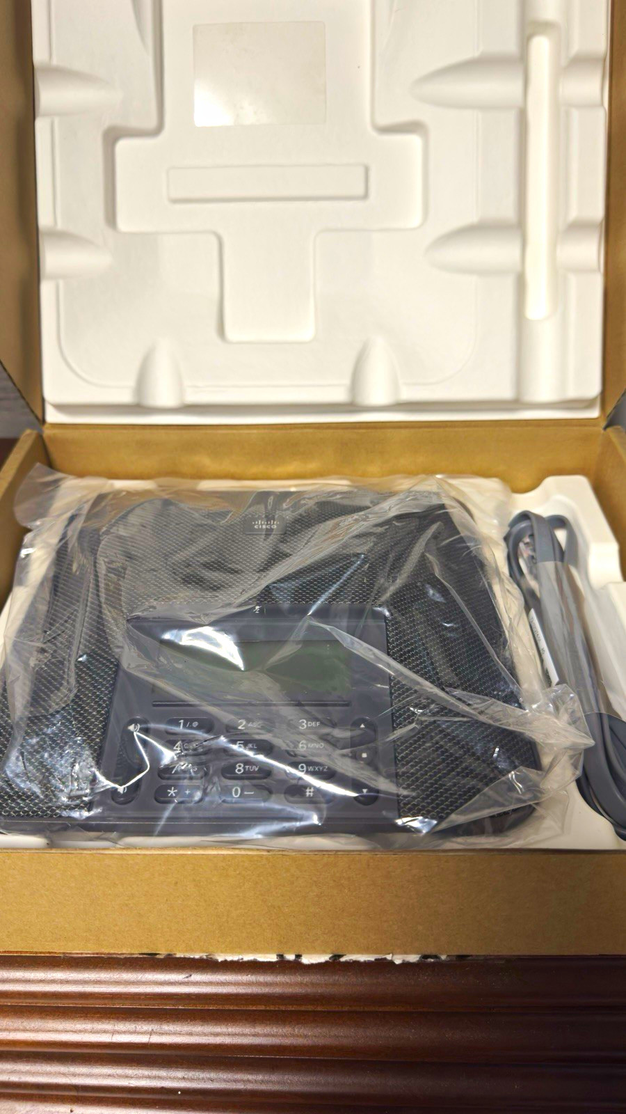 Cisco CP-7832-K9 IP Conference Phone Desktop Gigabit Ethernet RJ-45 2-Port