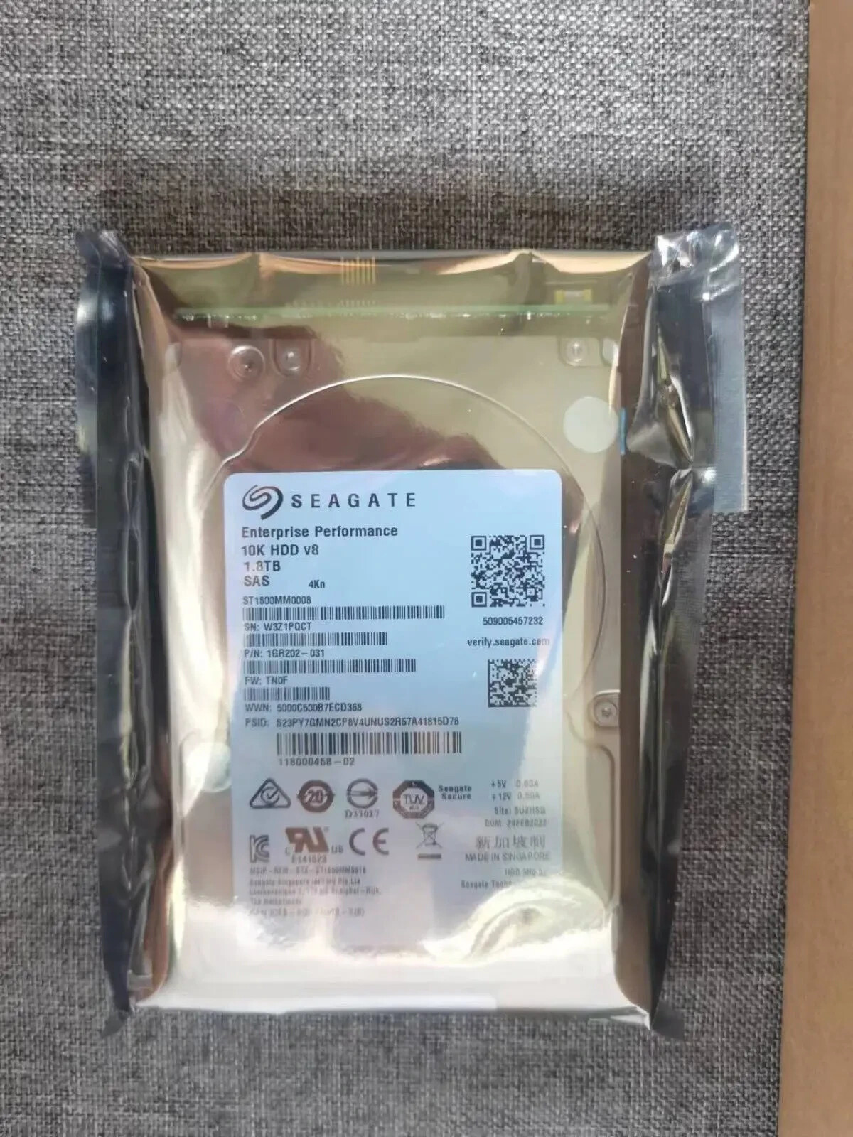 FOR EMC D4-2S10-1800 005053362 005053365 1.8TB SAS 10K 1.8T hard drive