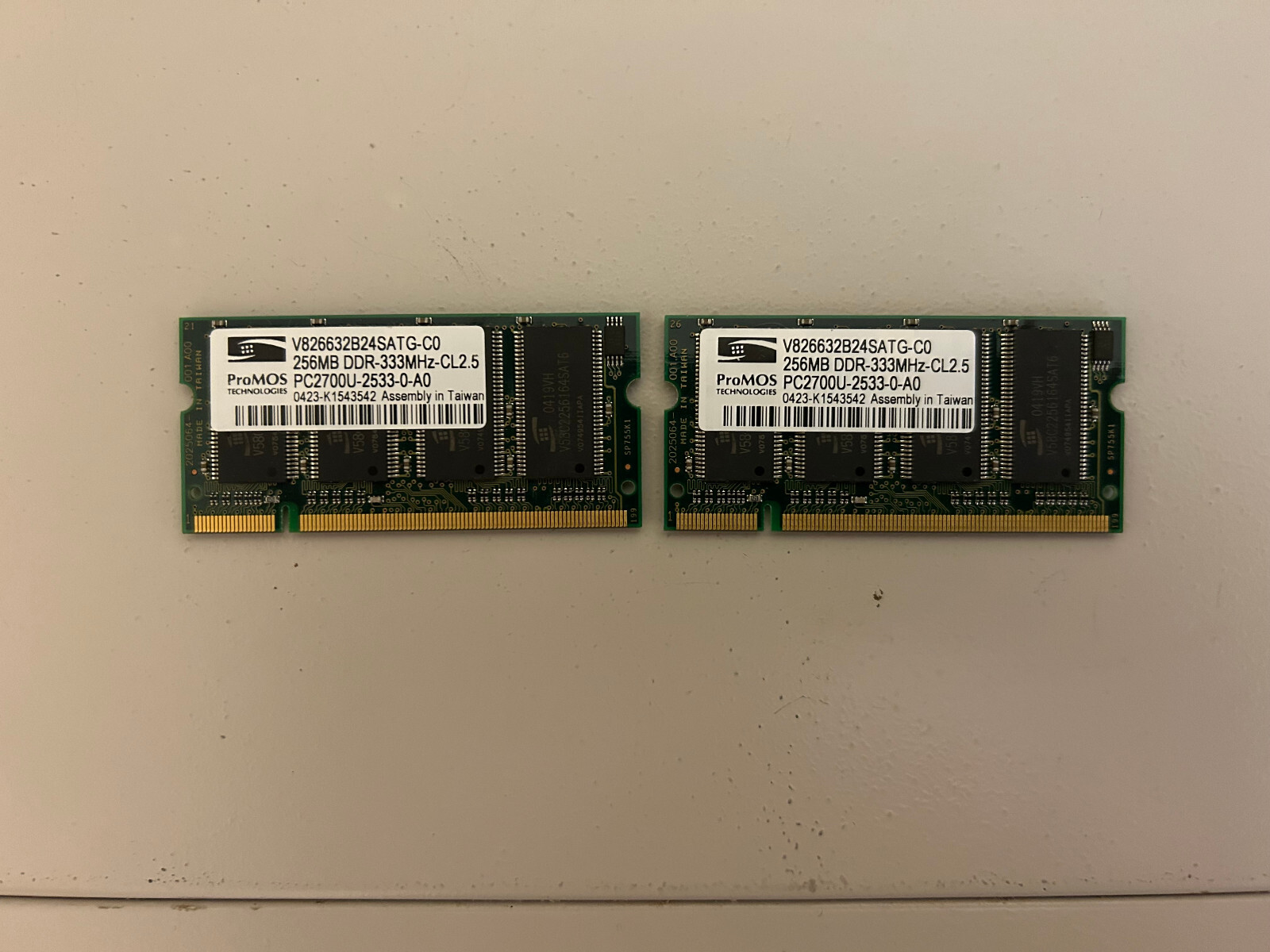 Promos V826632B24SATG-C0 256MBx2 DDR-333 (PC-2700) Random Access Memory RAM 